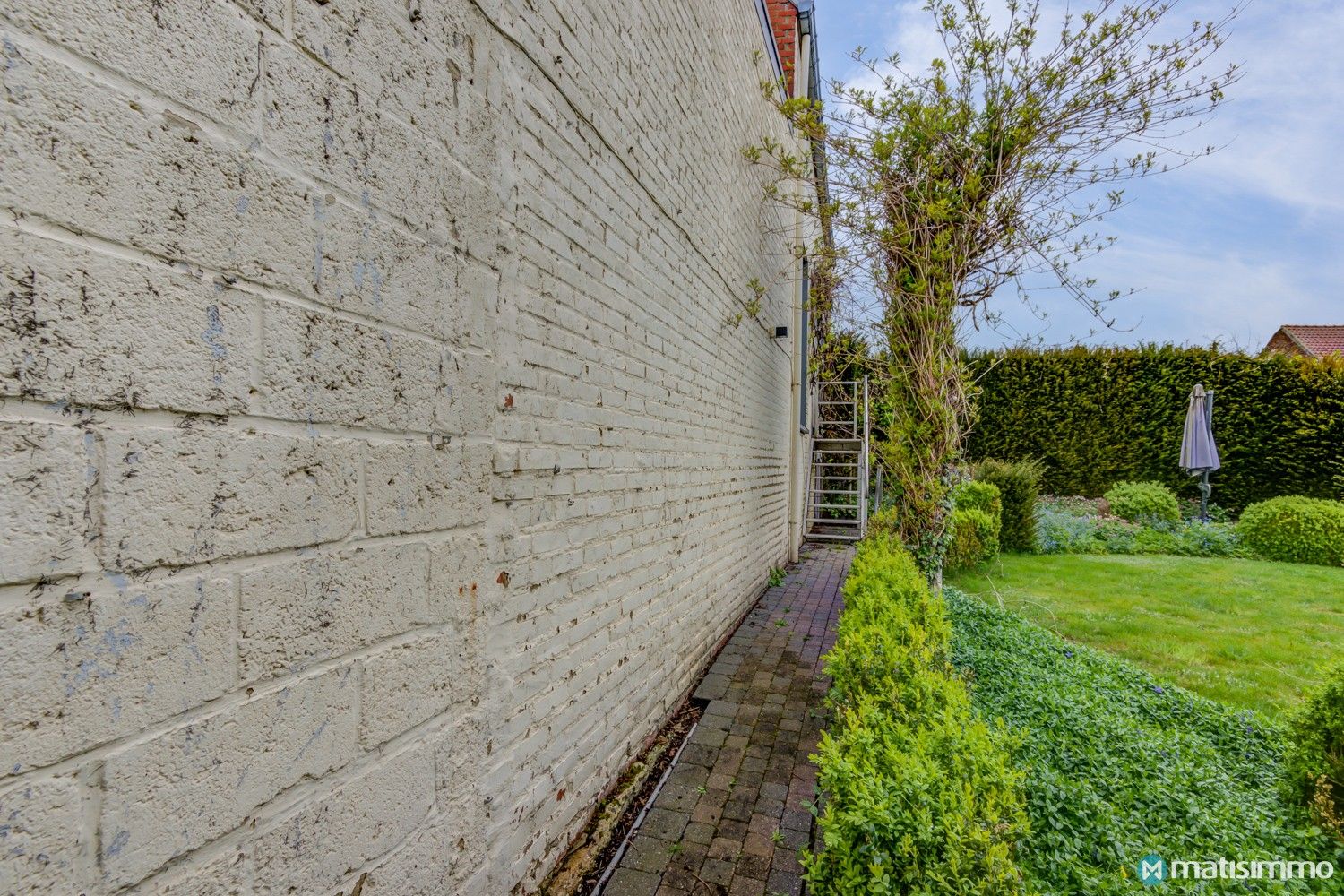 GOED GELEGEN HANDELSRUIMTE MET RIANT WOONGEDEELTE IN CENTRUM VAN HOESELT foto 51