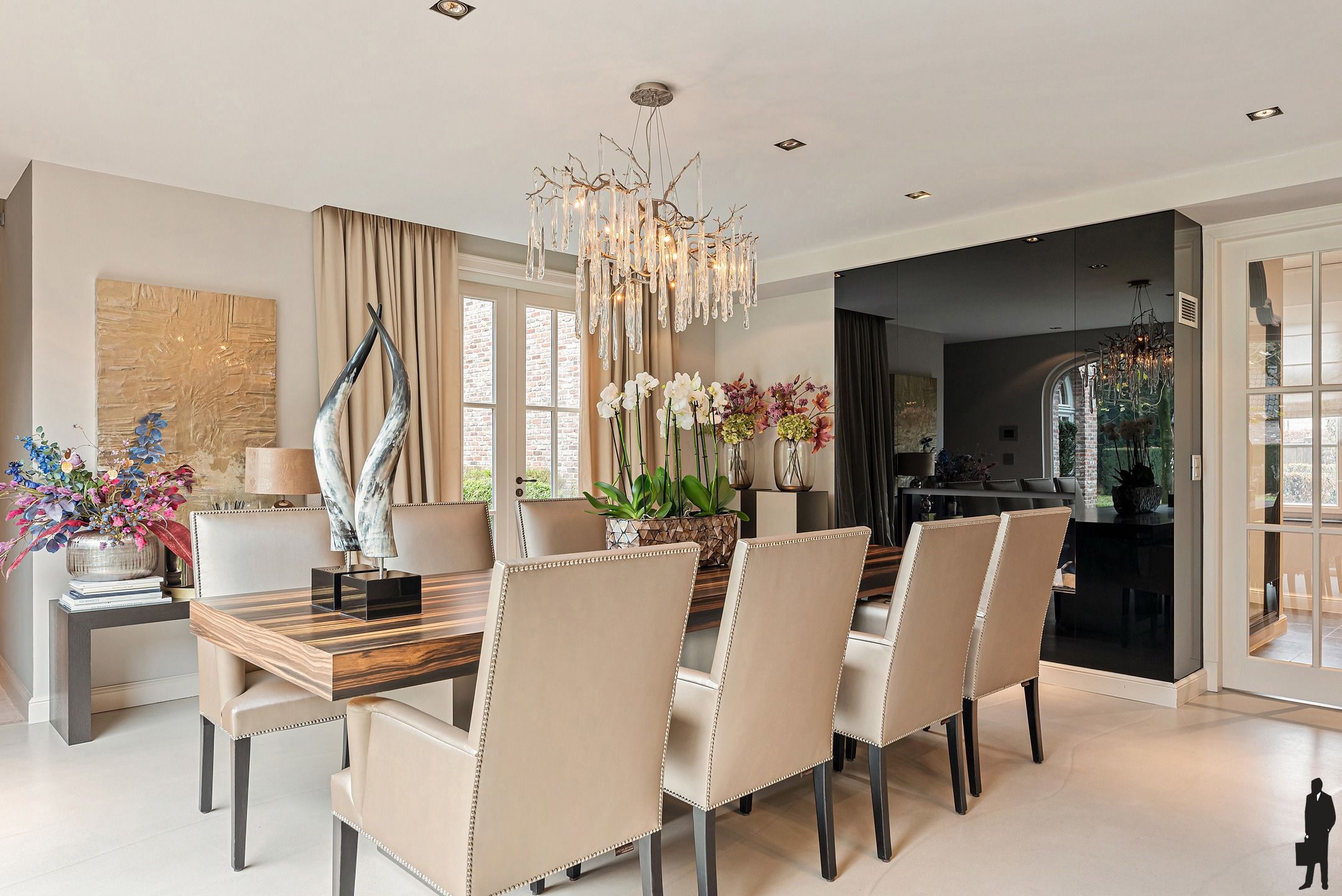 Villa van 600 m² met o.a. 4 slpk. en 3 badk.  foto 7