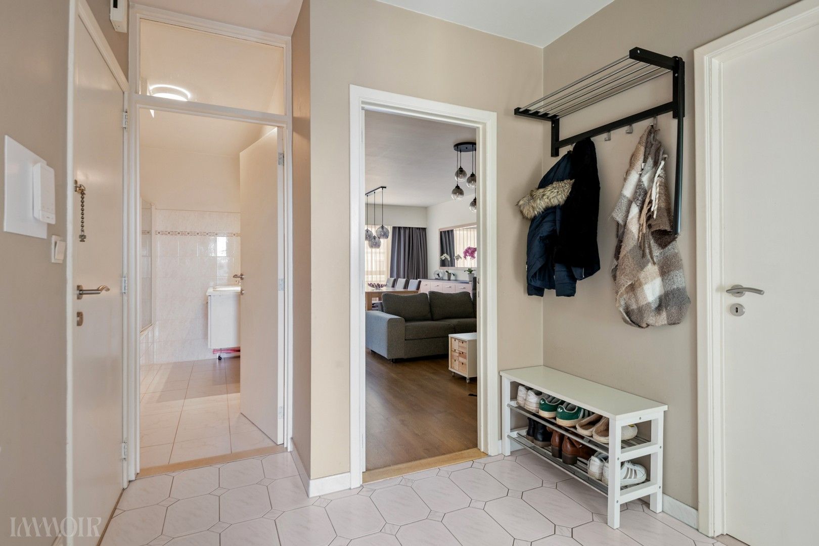 Instapklaar appartement met tuin en garage in Kapellen. foto 14