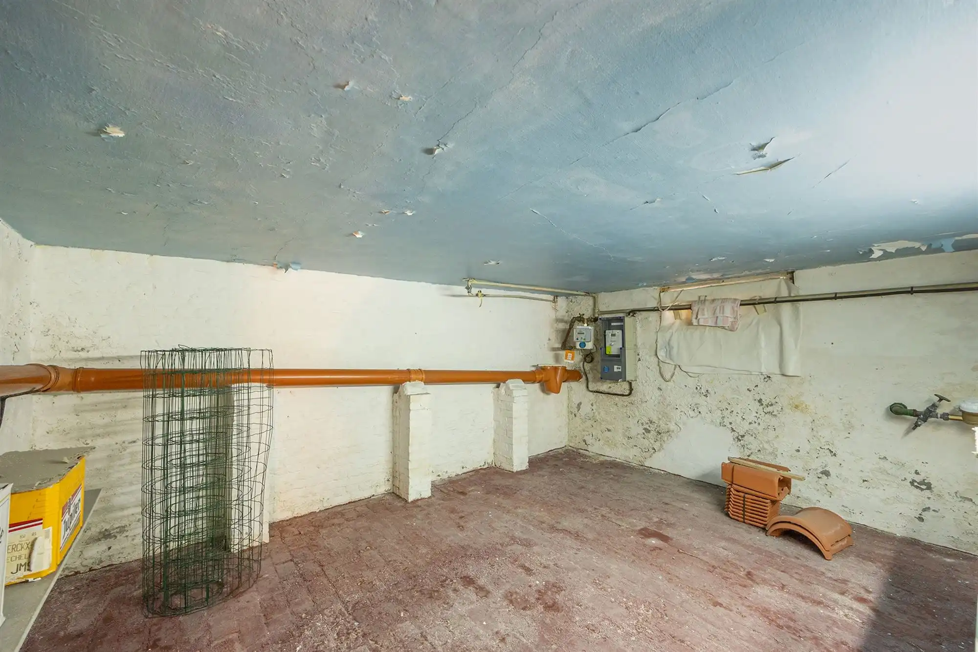 Gezinswoning met drie slaapkamers, tuin en garage foto 18