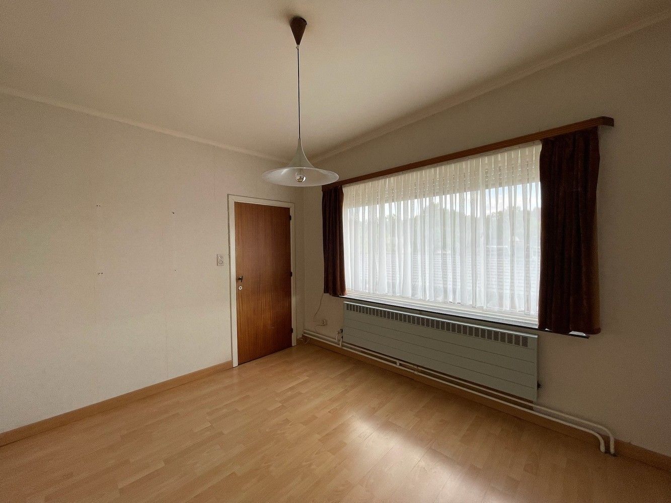 Genk, Gansenwijer 12. Ruime woning met 4 slaapkamers, bureau, veranda, garage, tuinhuis en grote tuin op een perceel van 27a 08ca. foto 16