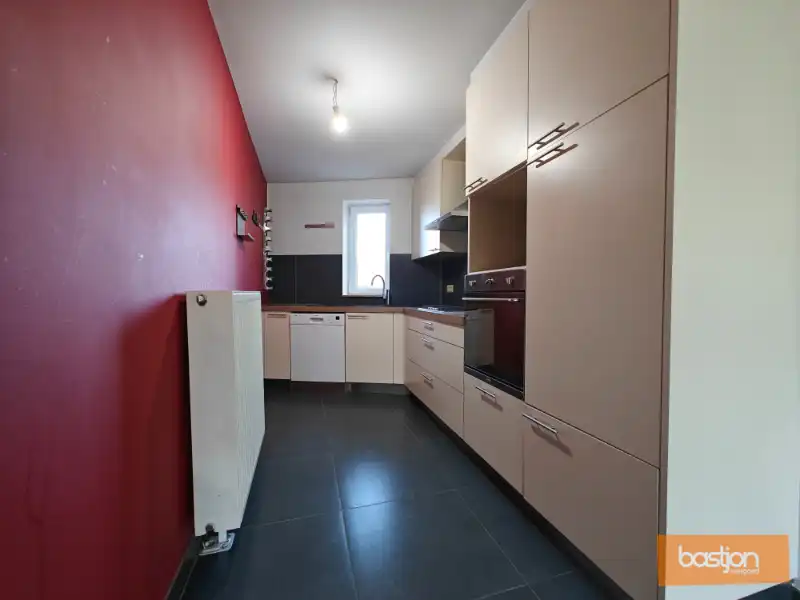 Instapklare bel-etage nabij het centrum. foto 6