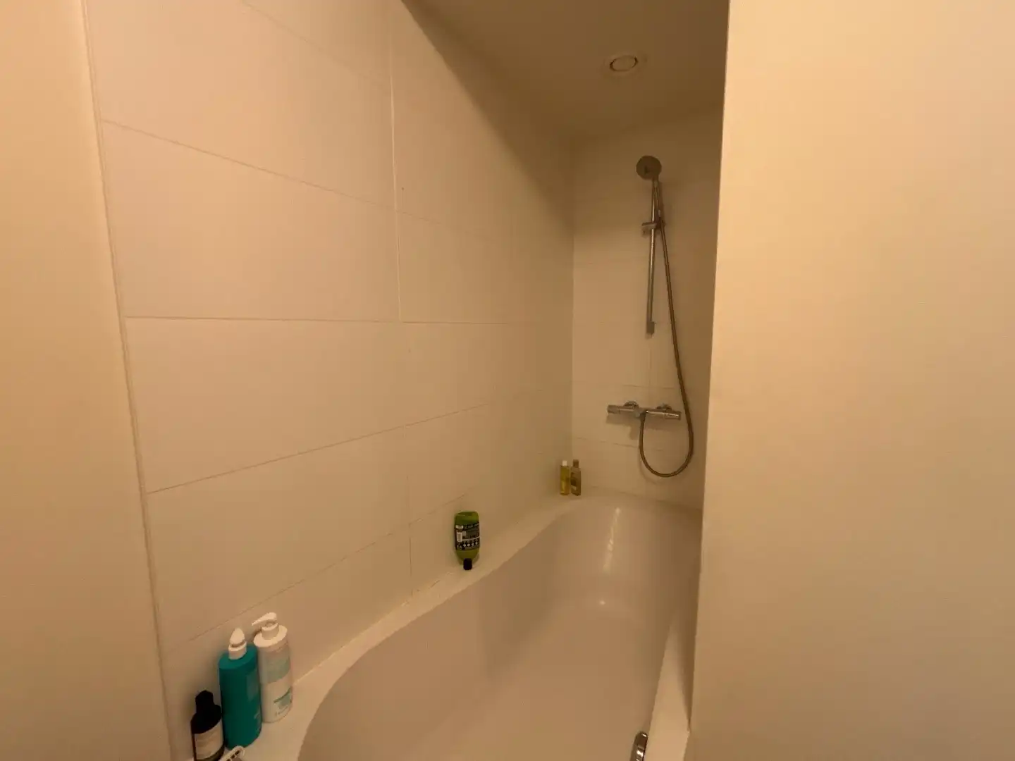 Ruime loft in Brussel: Een zee van ruimte en licht (153 m²) - 2 slaapkamers foto 7