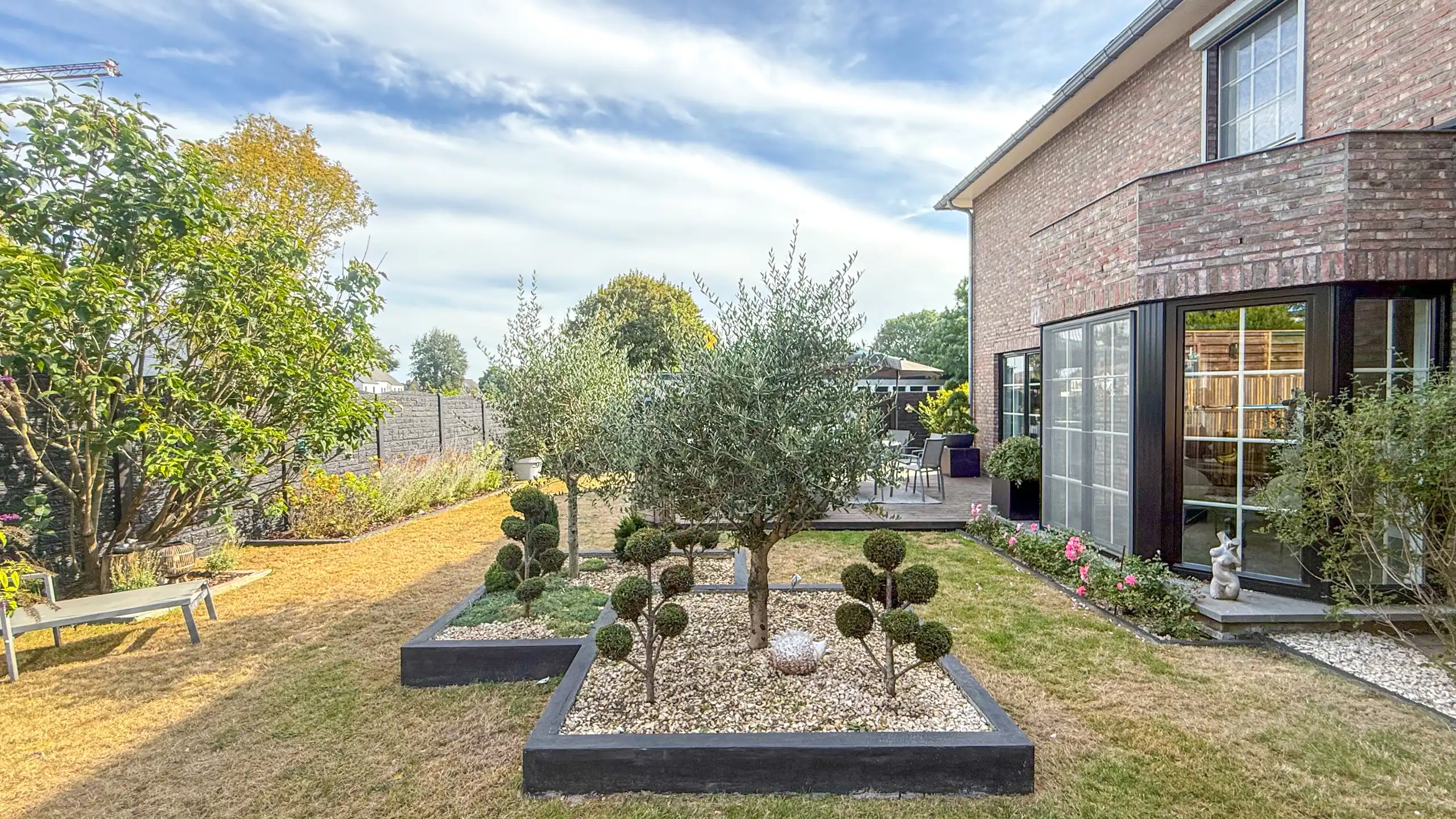 Ruime woning van 235m² met 4slpks, kelder en EPC B!  foto 46