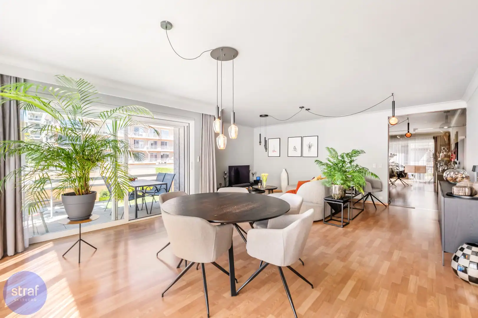 Groot (118m2) appartement met 3 slaapkamers foto 3