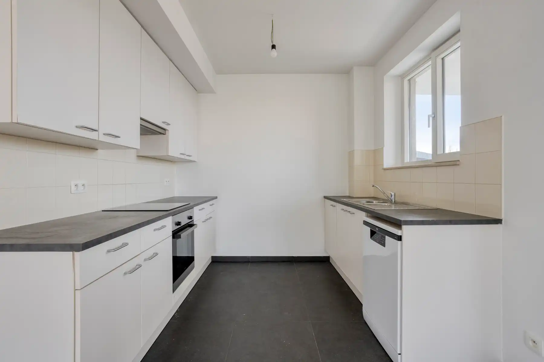 Leemans Immobiliën biedt u dit energiezuinige appartement aan met een adembenemend uitzicht over Brussel. foto 8