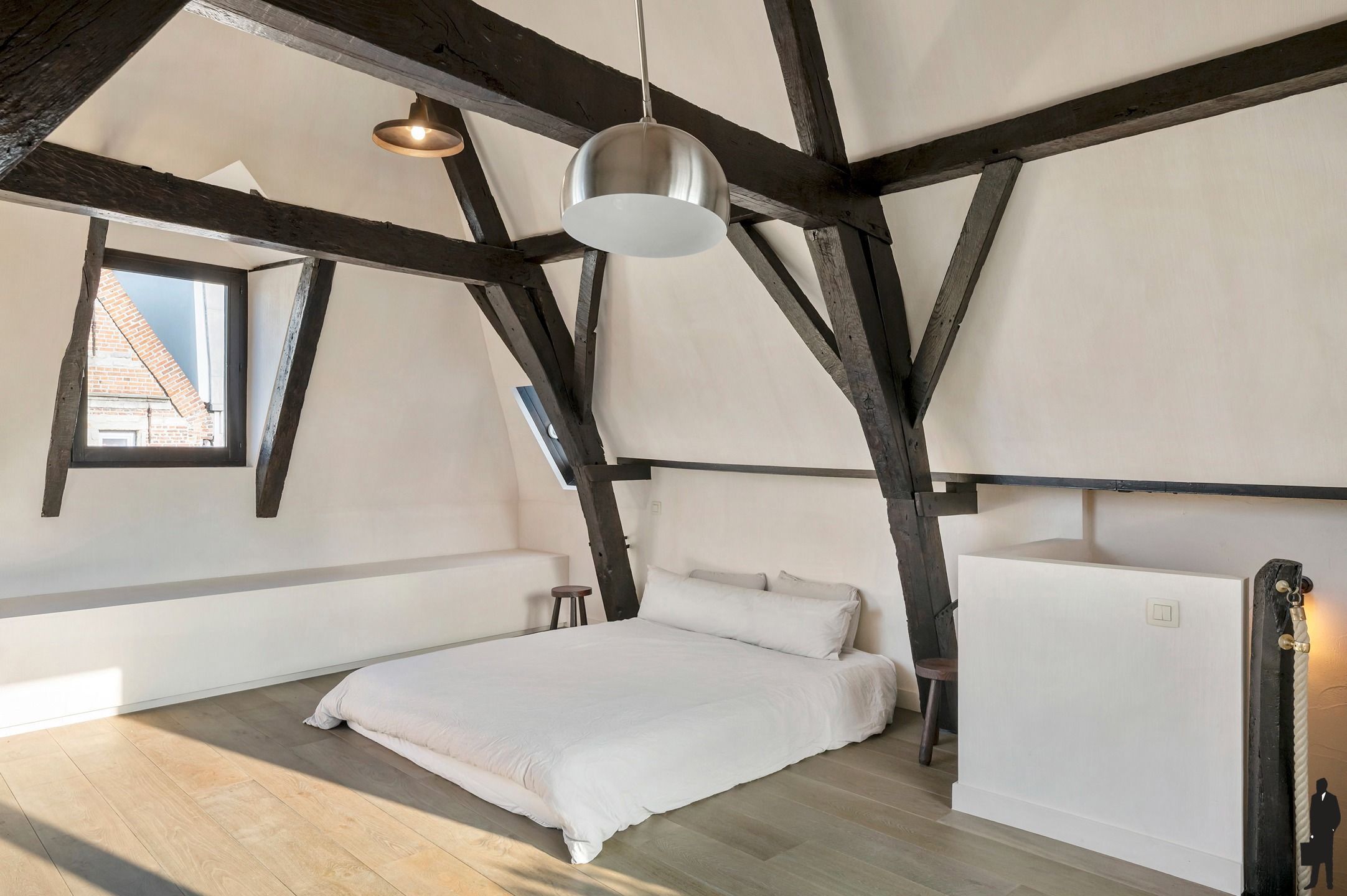 Neoclassicistische stadswoning uit de 19de eeuw met zicht op de Schelde en de Kathedraal foto 21