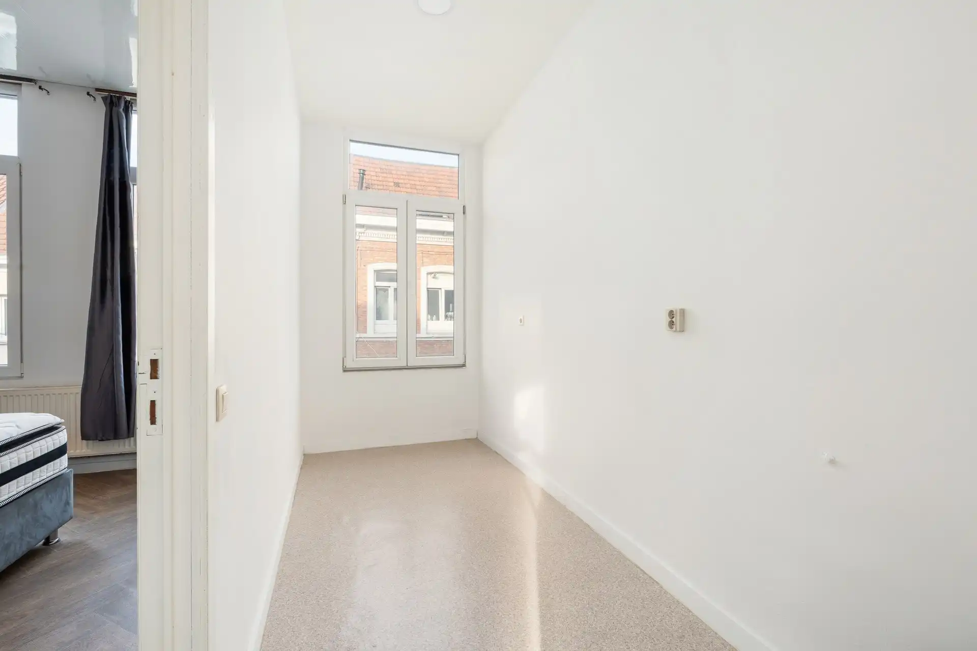 Ruime woning met 4 slaapkamers en veel mogelijkheden foto 10