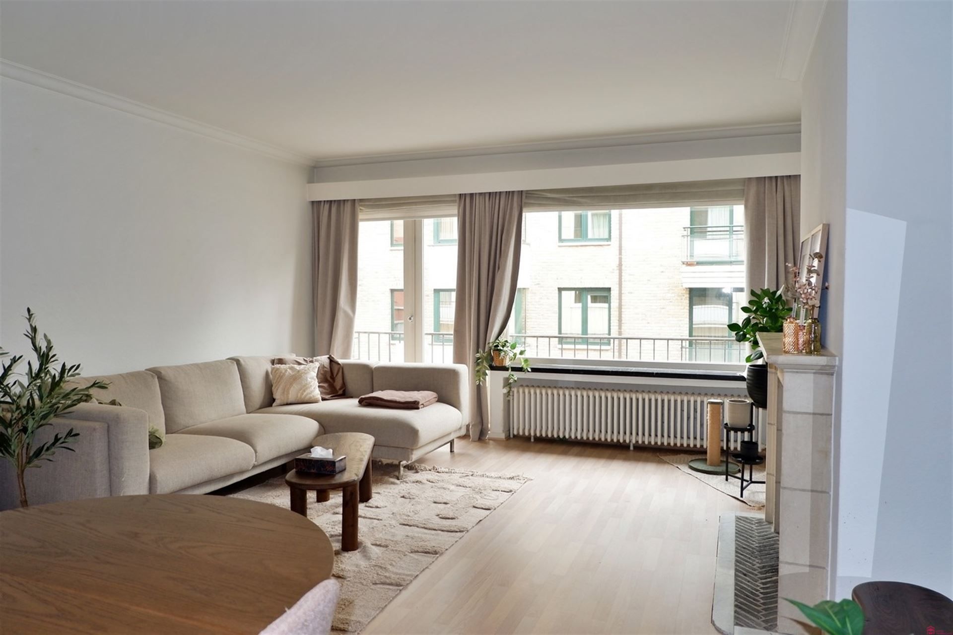 Mooi vernieuwd appartement centrum Kortrijk foto 4