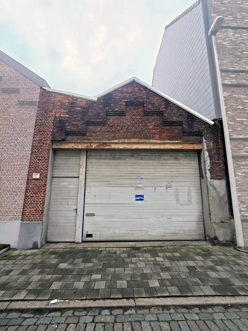 Polyvalente ruimte te huur foto {{pictureIndex}}