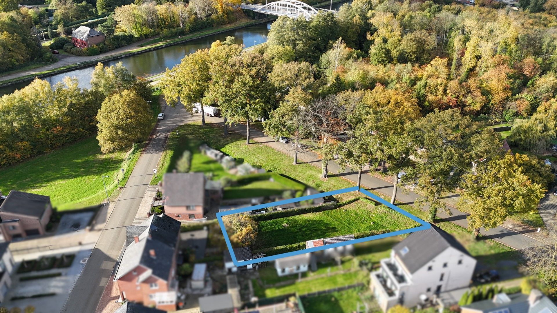 Open bouwgrond foto {{pictureIndex}}