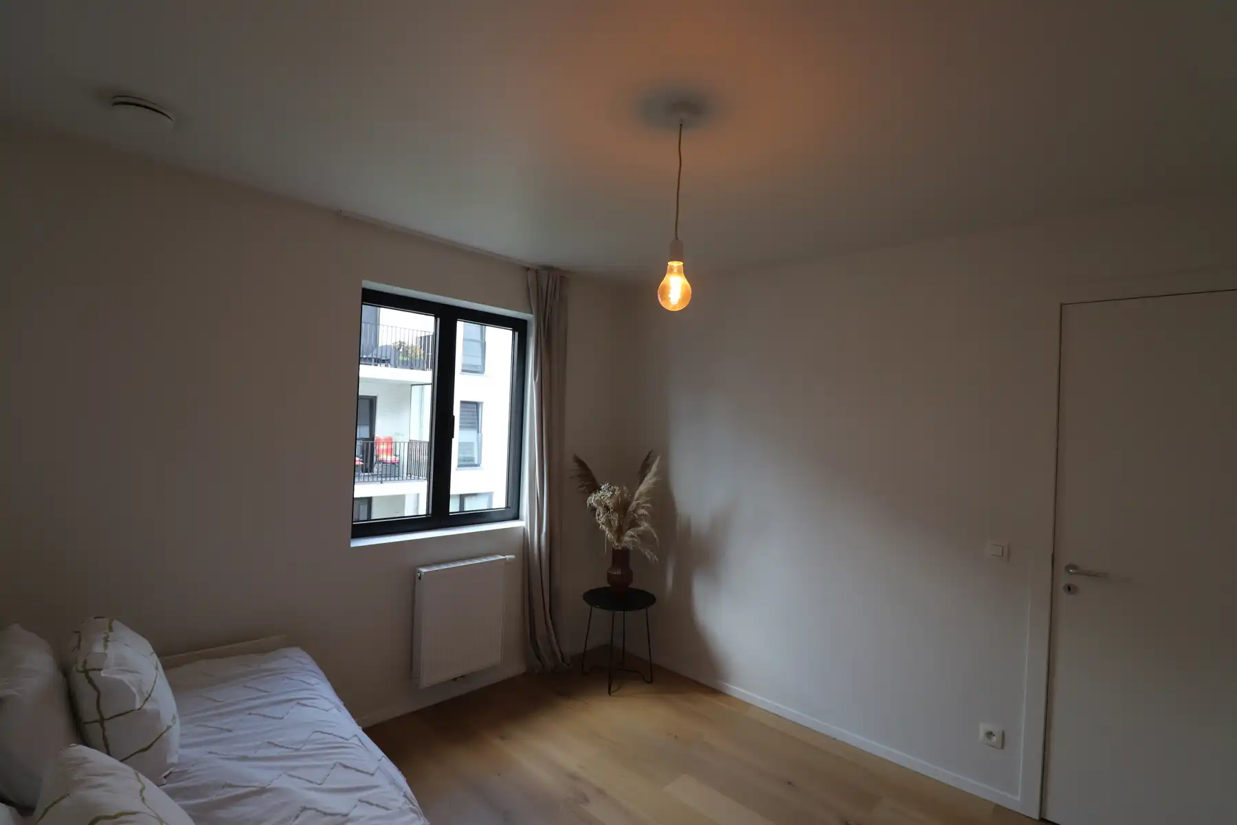 Charmante BEN-woning met 3 slaapkamers, zolder, terras met tuin en ondergrondse parking. foto 16
