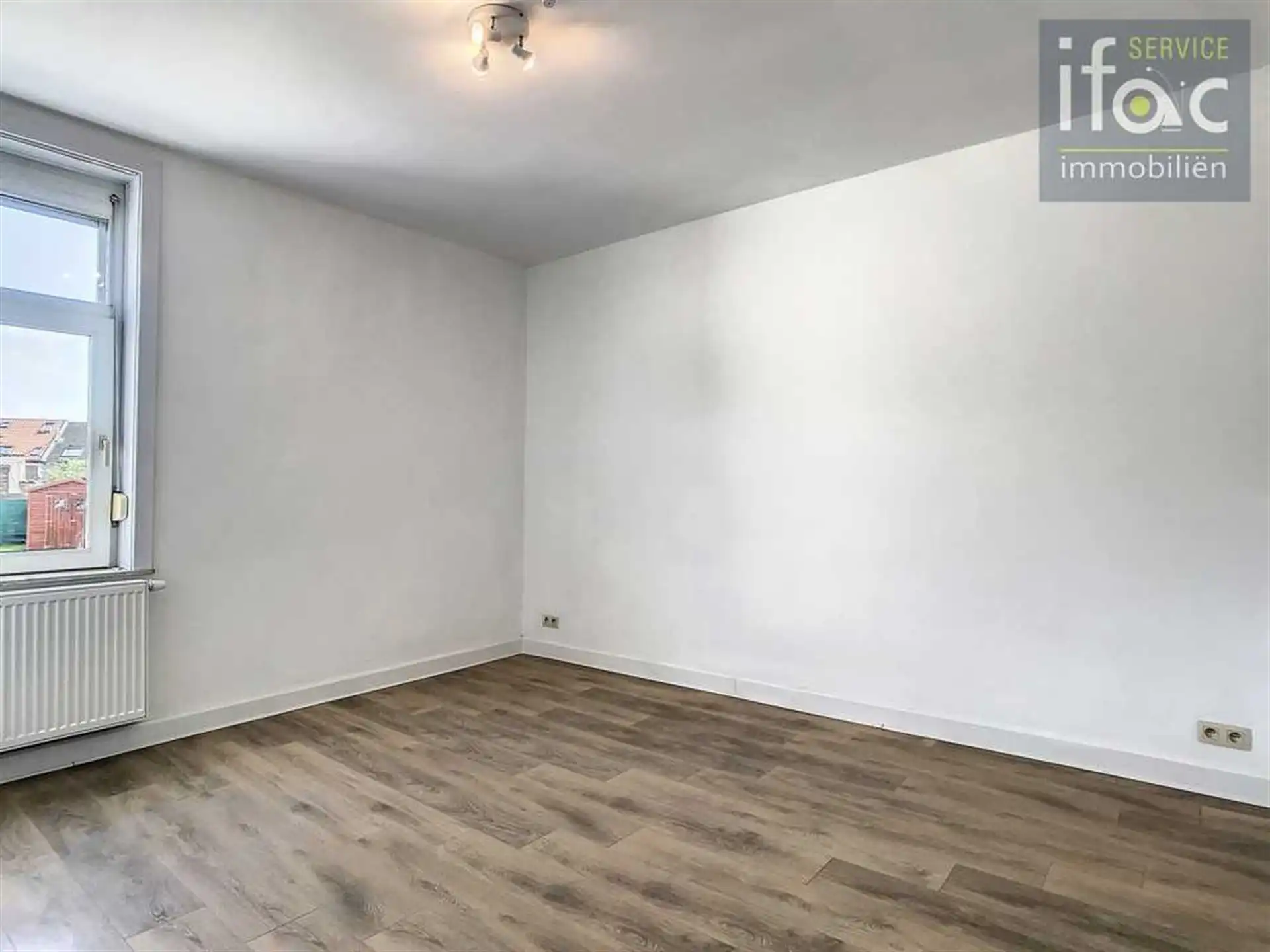 Gerenoveerde 4 slaapkamer woning in centrum Tervuren foto 12