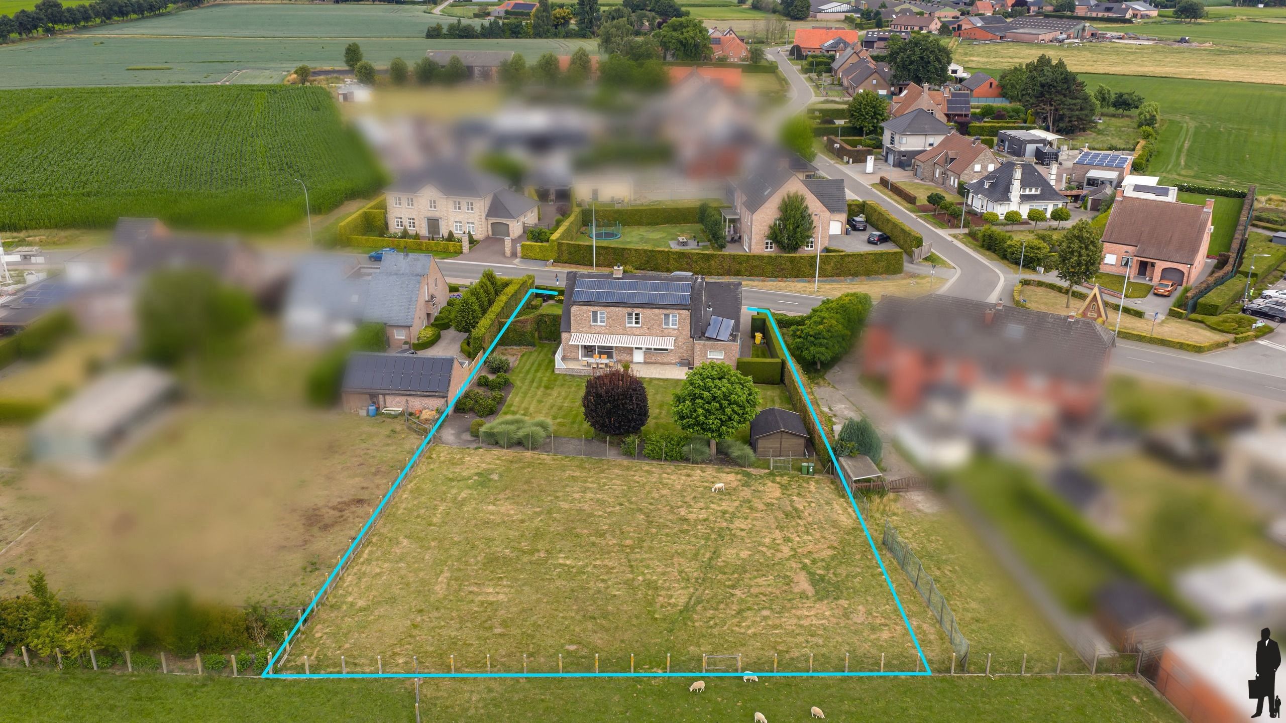 Uitstekende villa met 4 slpk. op ca. 2.000m² in Weelde foto 38