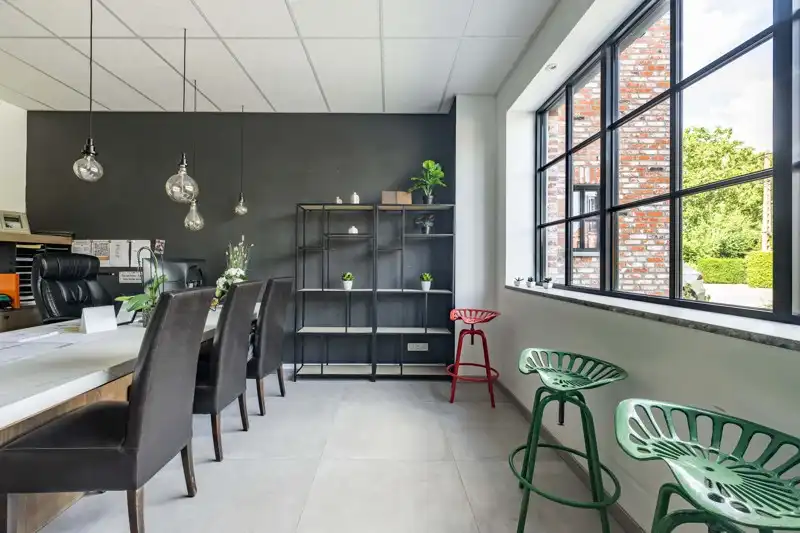 Ruime loods met kantoorruimte aan de Oeselgemstraat te huur in Wakken – perfect voor uw bedrijfsactiviteiten! ✨ foto 18