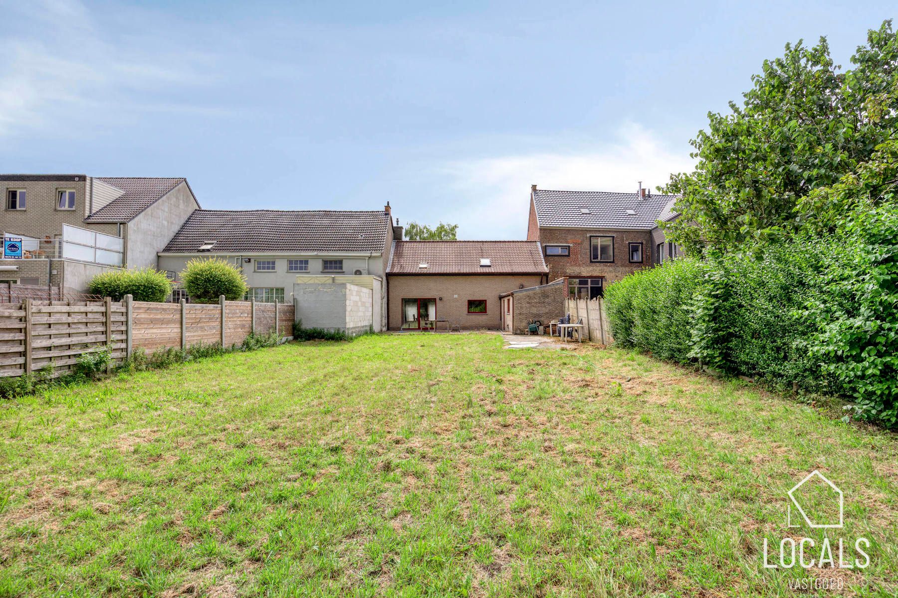 Woning met grote tuin op groene locatie nabij de gavers! foto 3