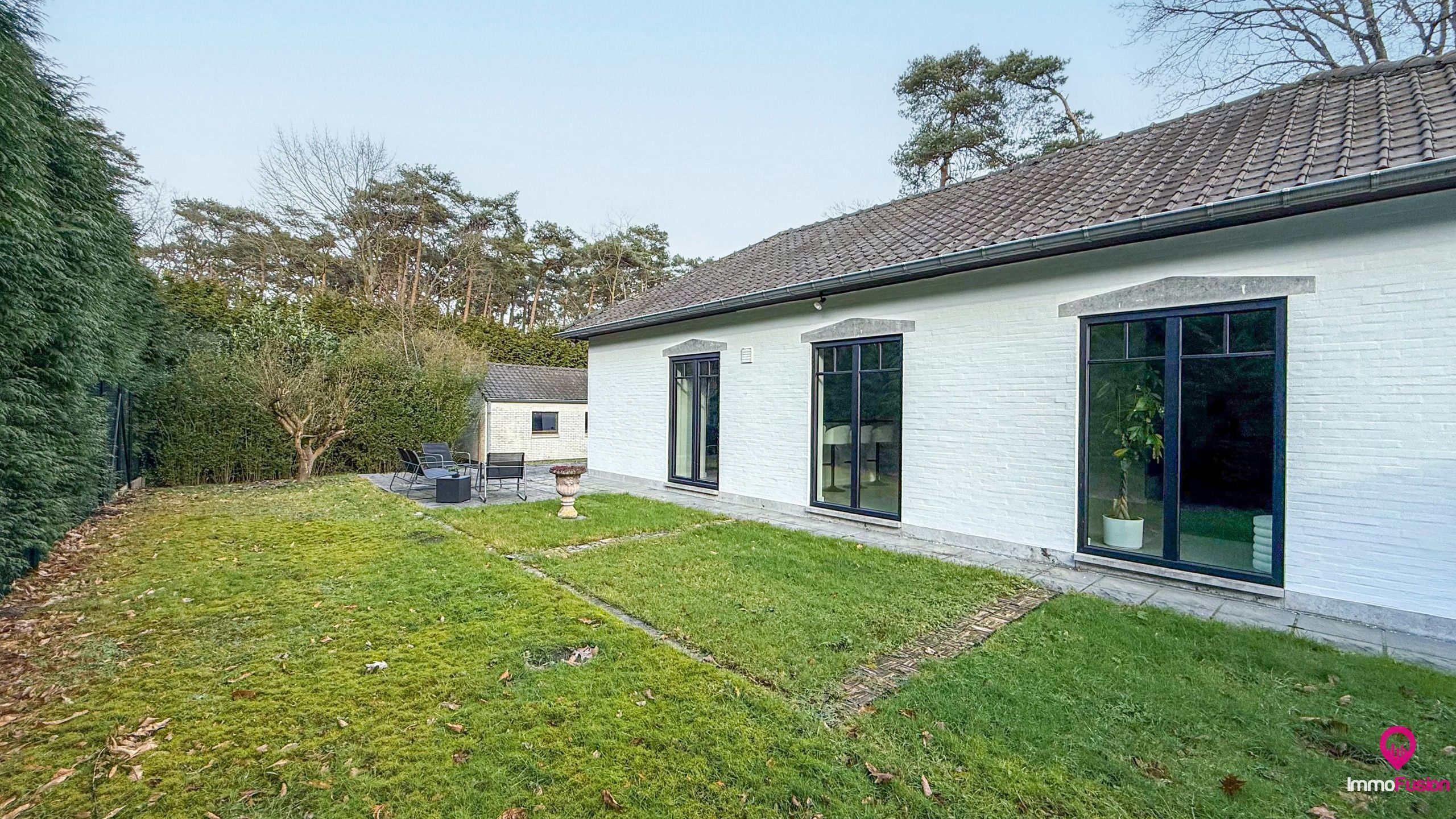 Goed gelegen landelijke villa met 12are grond op toplocatie! foto 45