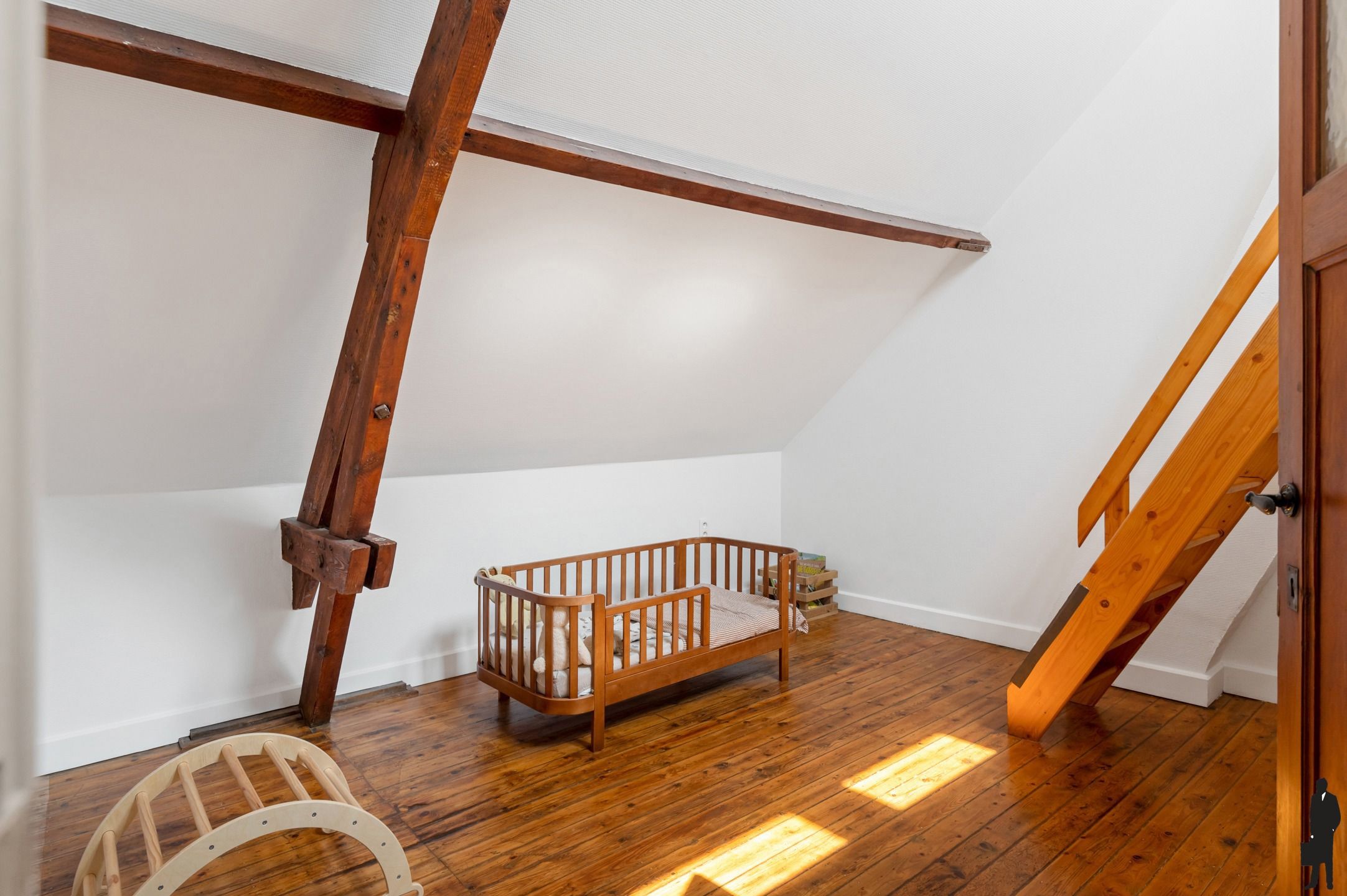 Charmante herenwoning (6slpks) + optie tot aankoop bouwgrond foto 17