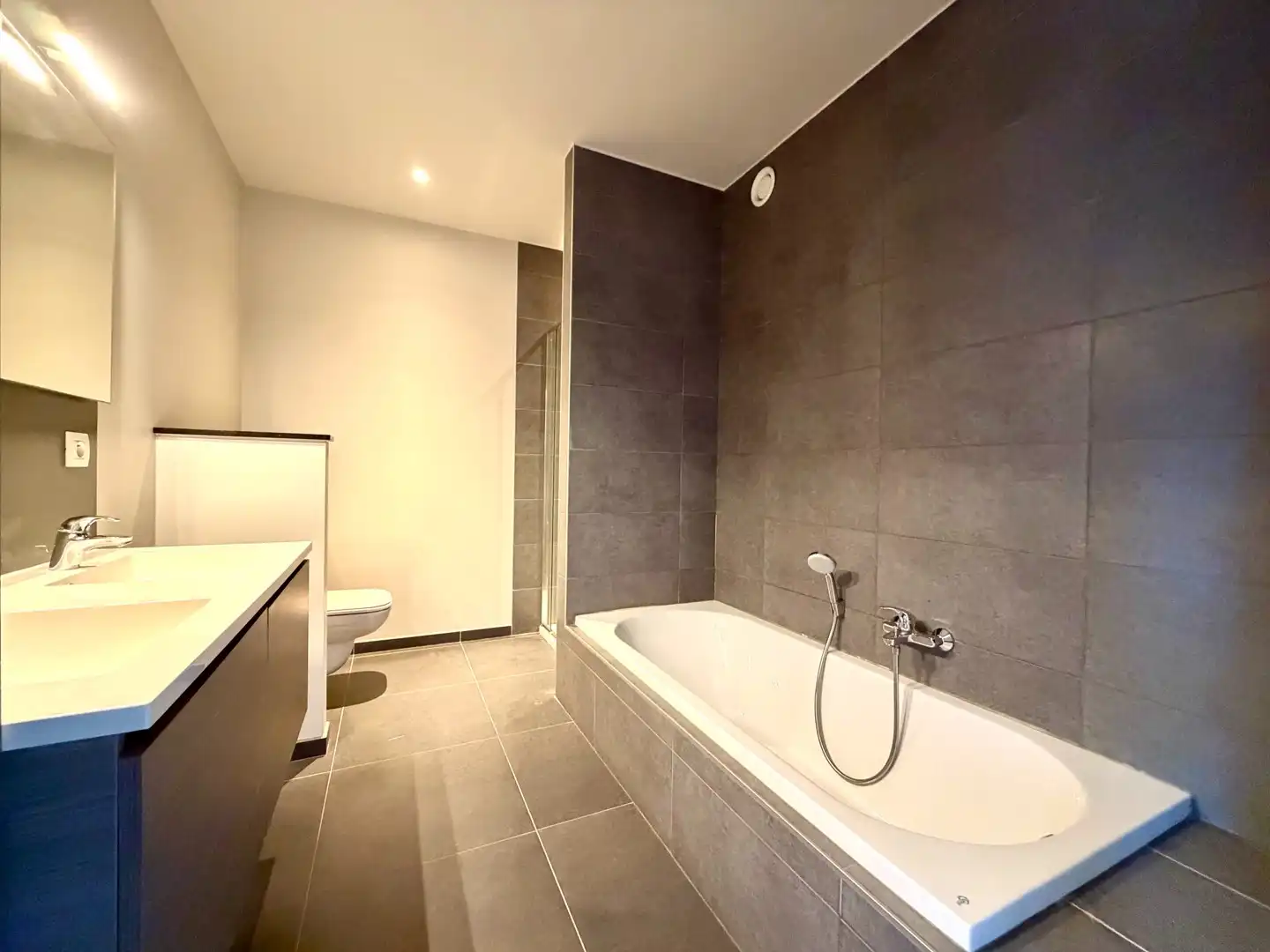 Luxueus appartement in villa residentie! foto 15