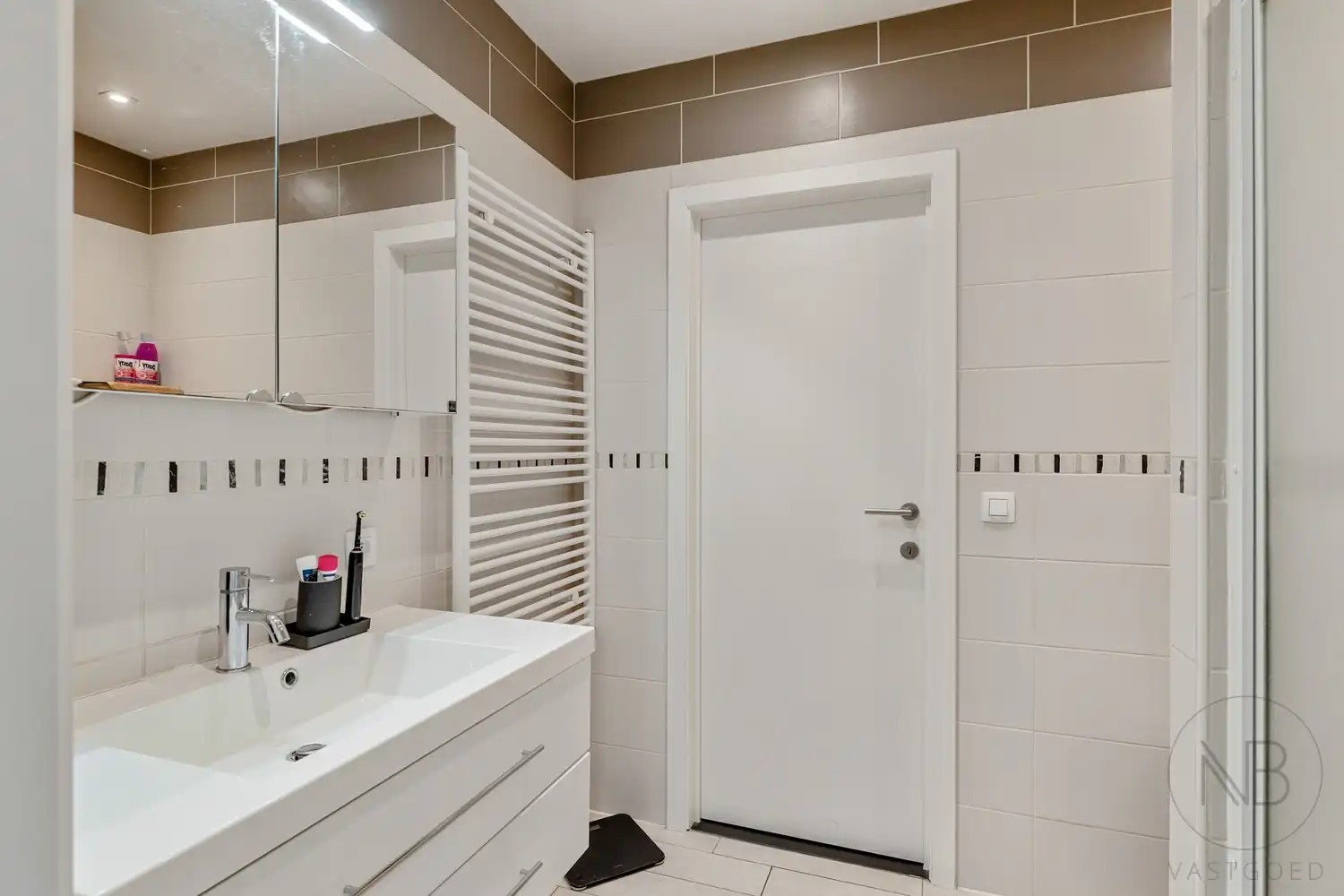 Stijlvol appartement te koop in het Sint-Janspark, Genk foto 22