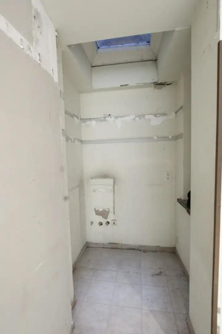 Instelprijs :Renovatieproject : woonst met of zonder gelijkvloers handelspand te Vlamingstraat 5 Heist foto 6