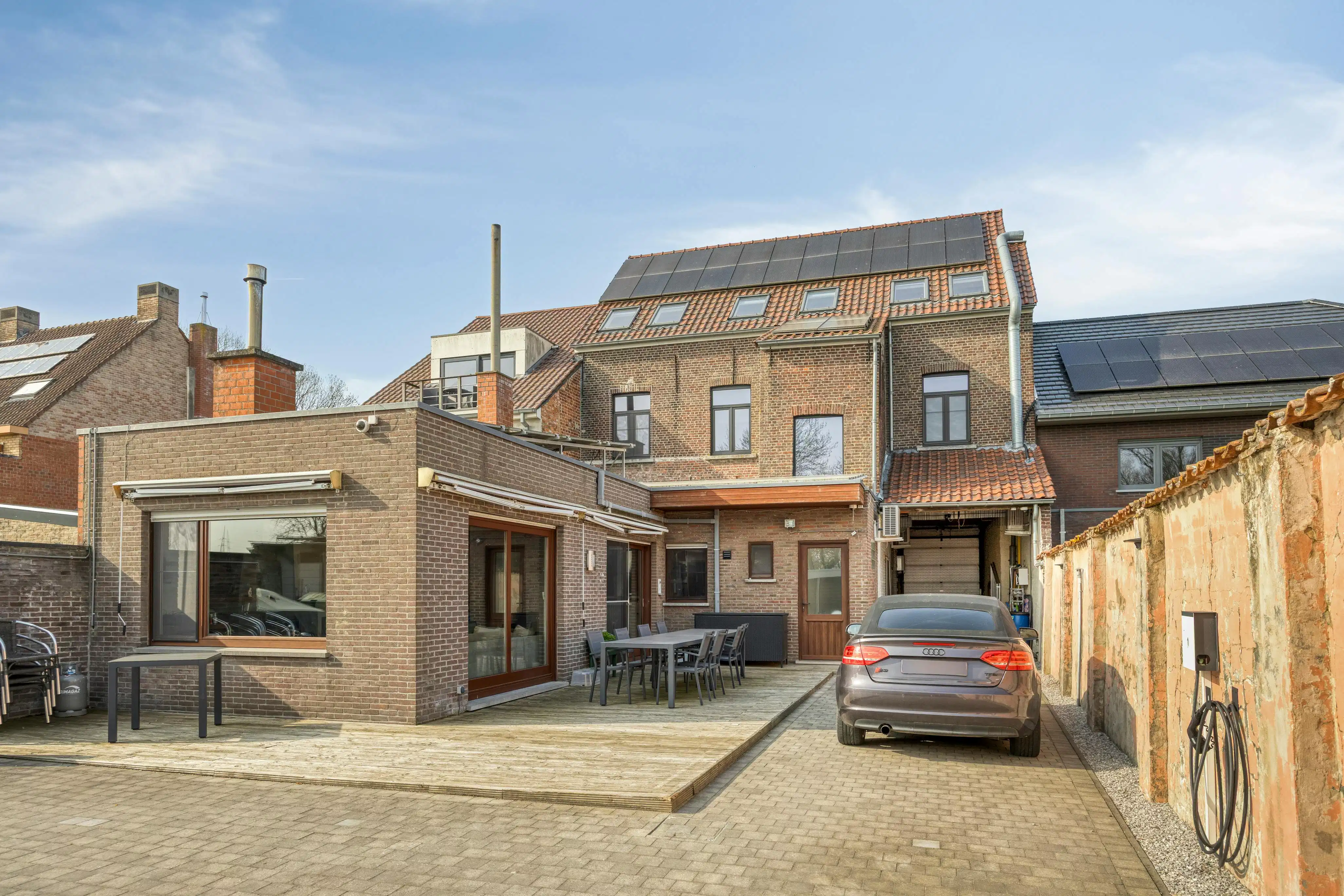 Herenhuis met handelszaak te koop in Kaprijke foto 27