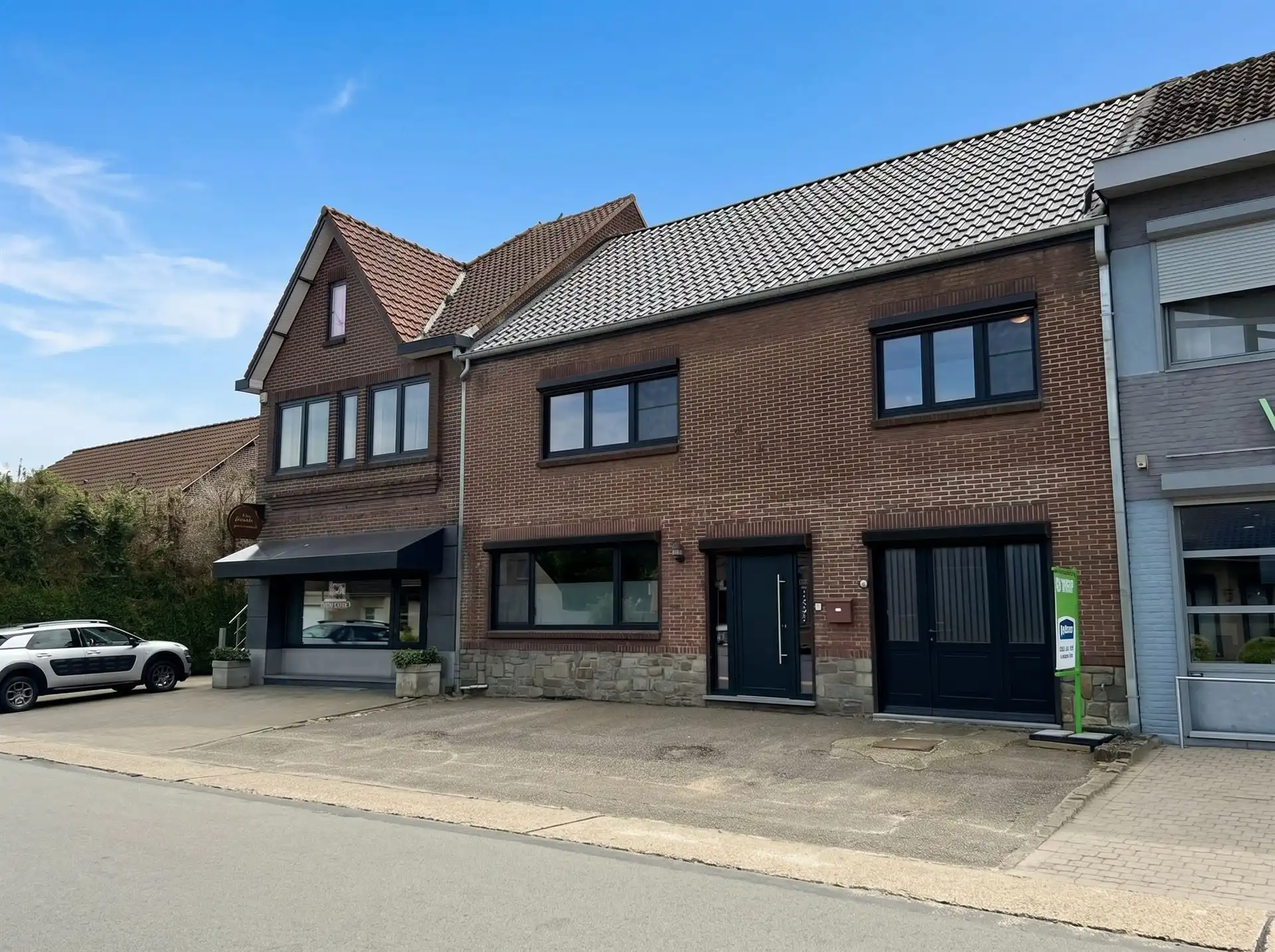 Ruime gezinswoning met 4 slaapkamers! foto 32