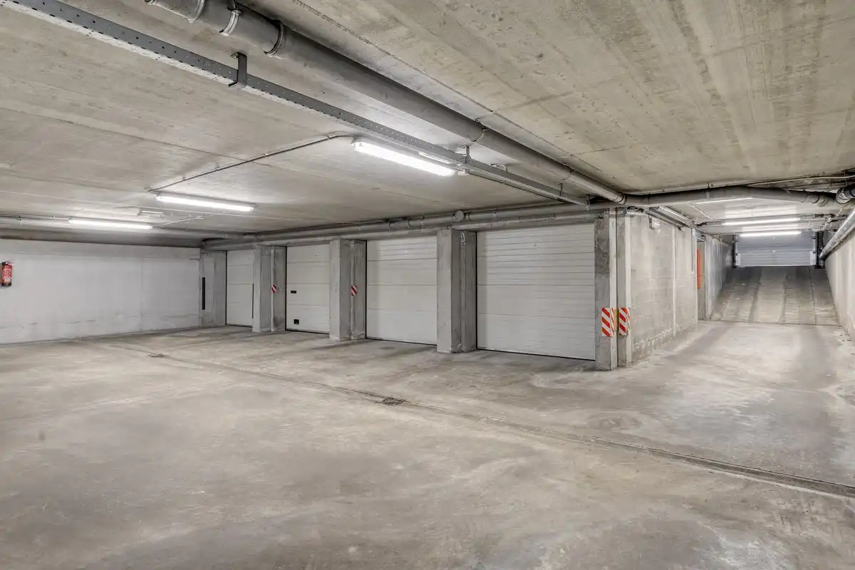 Appartement met 2 terrassen en garage te koop in Wilrijk foto 19