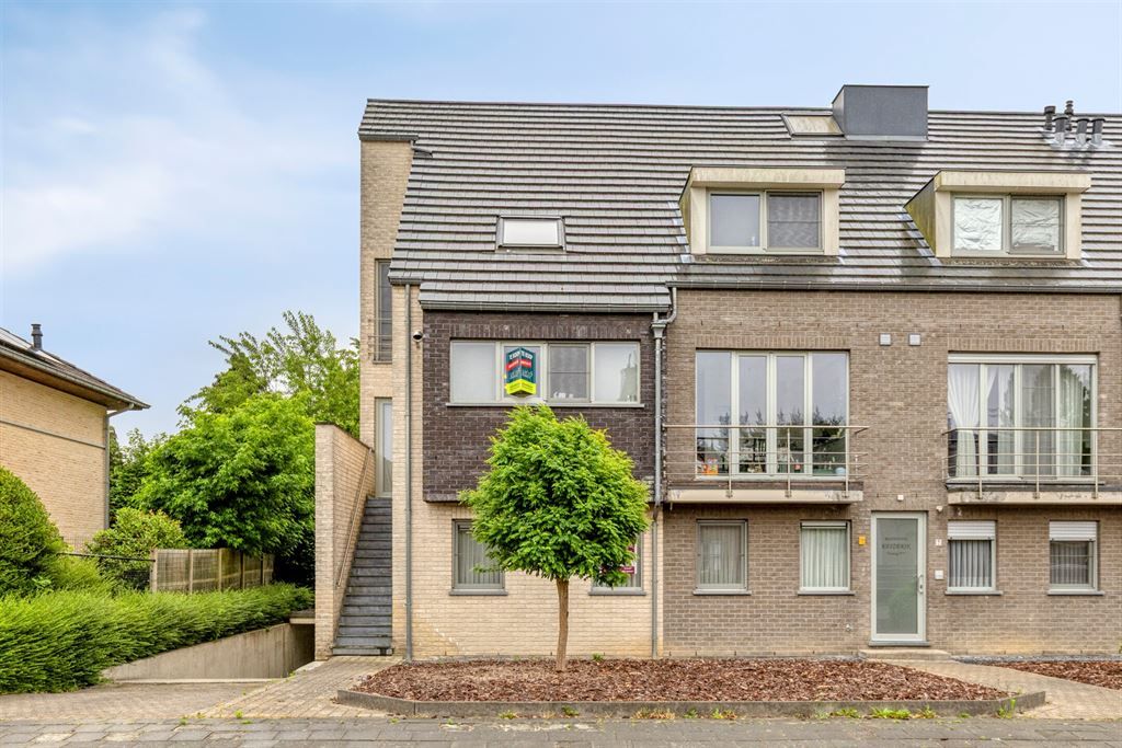 Instapklaar triplex appartement met 3 slaapkamers foto 17