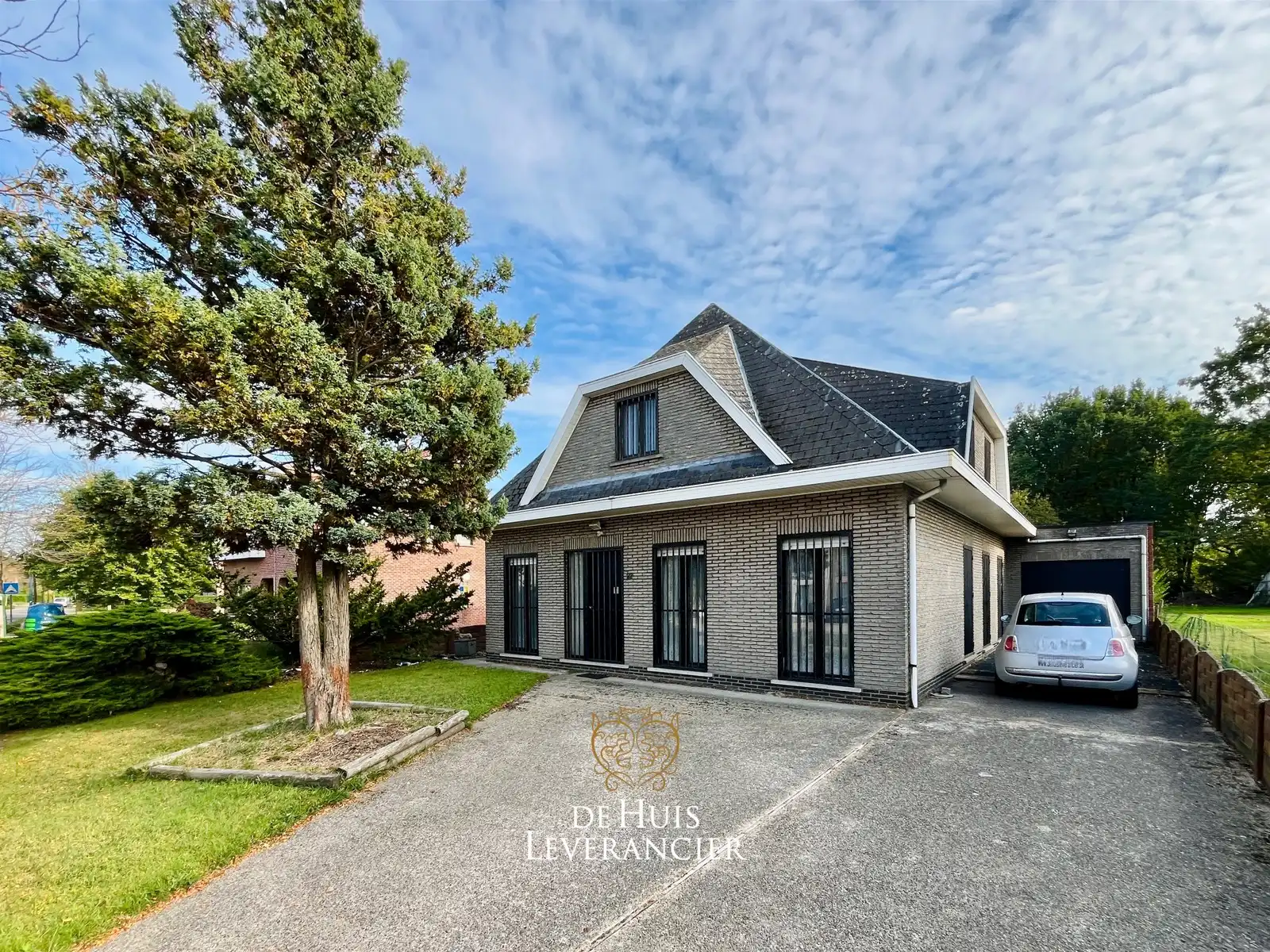 Ruimte, rust en mogelijkheden aan de groene rand van Kontich te koop foto {{pictureIndex}}