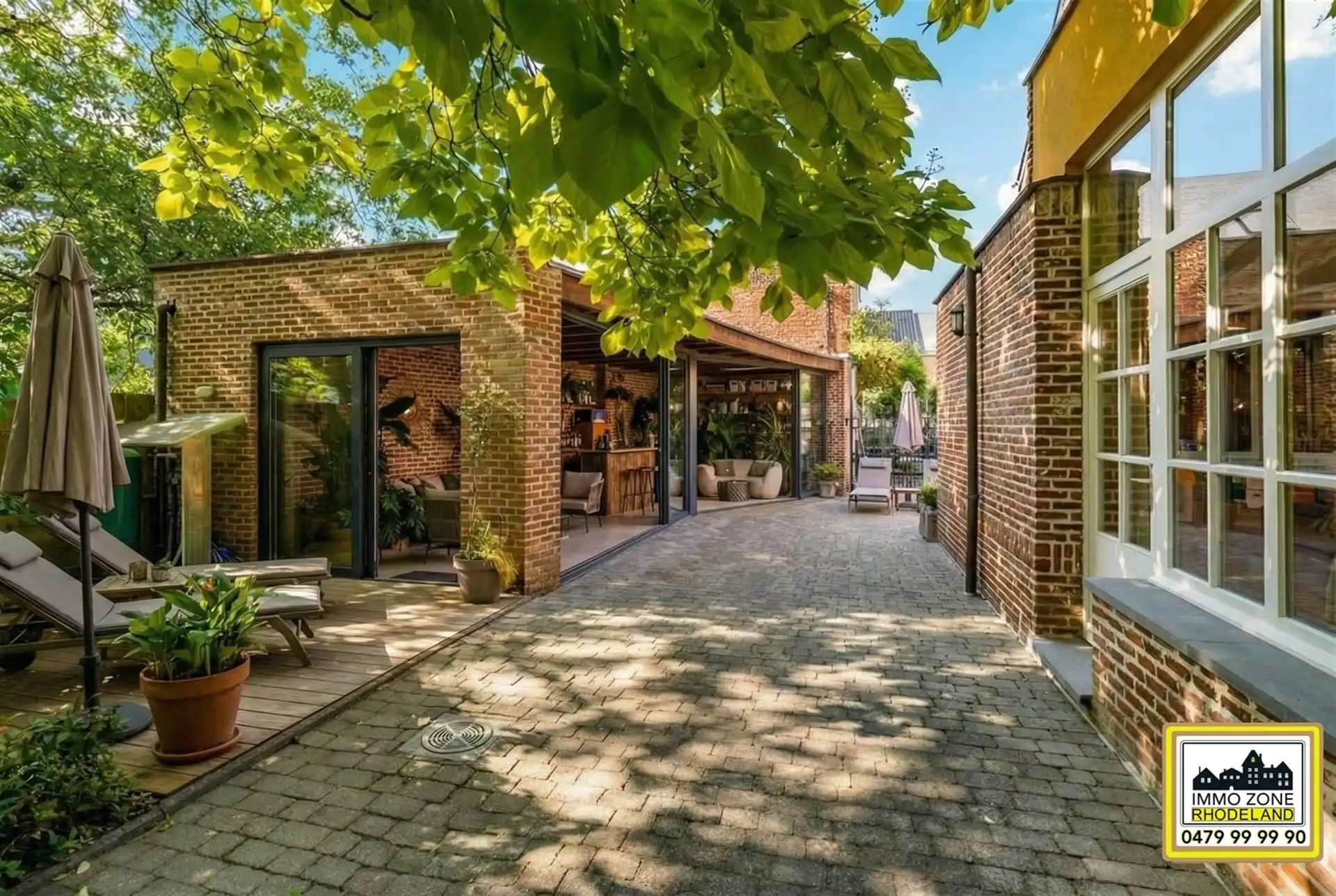 Statige burgerwoning met privaat tuindomein foto 26