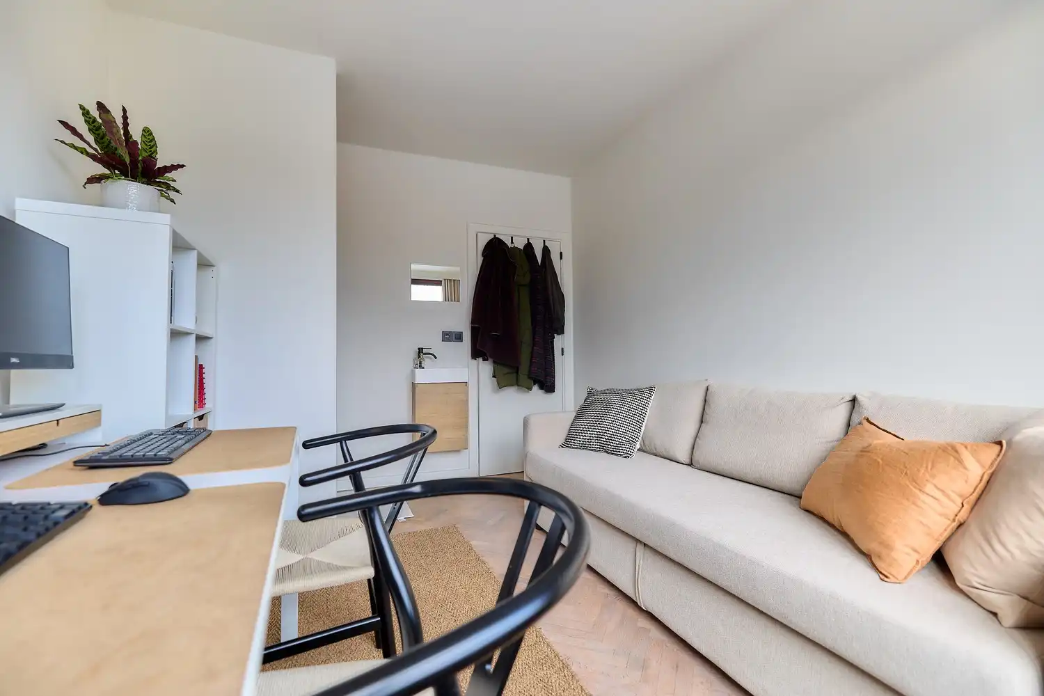 Hoogwaardig gerenoveerd en bijzonder elegant appartement met terras langs de Leie en panoramisch zicht over de stad Gent foto 18