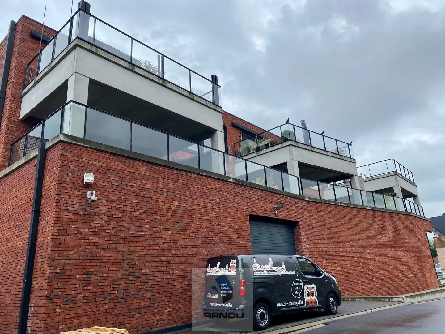 Prachtige loft met 2 slaapkamers, dressing en ruim overdekt terras foto 2