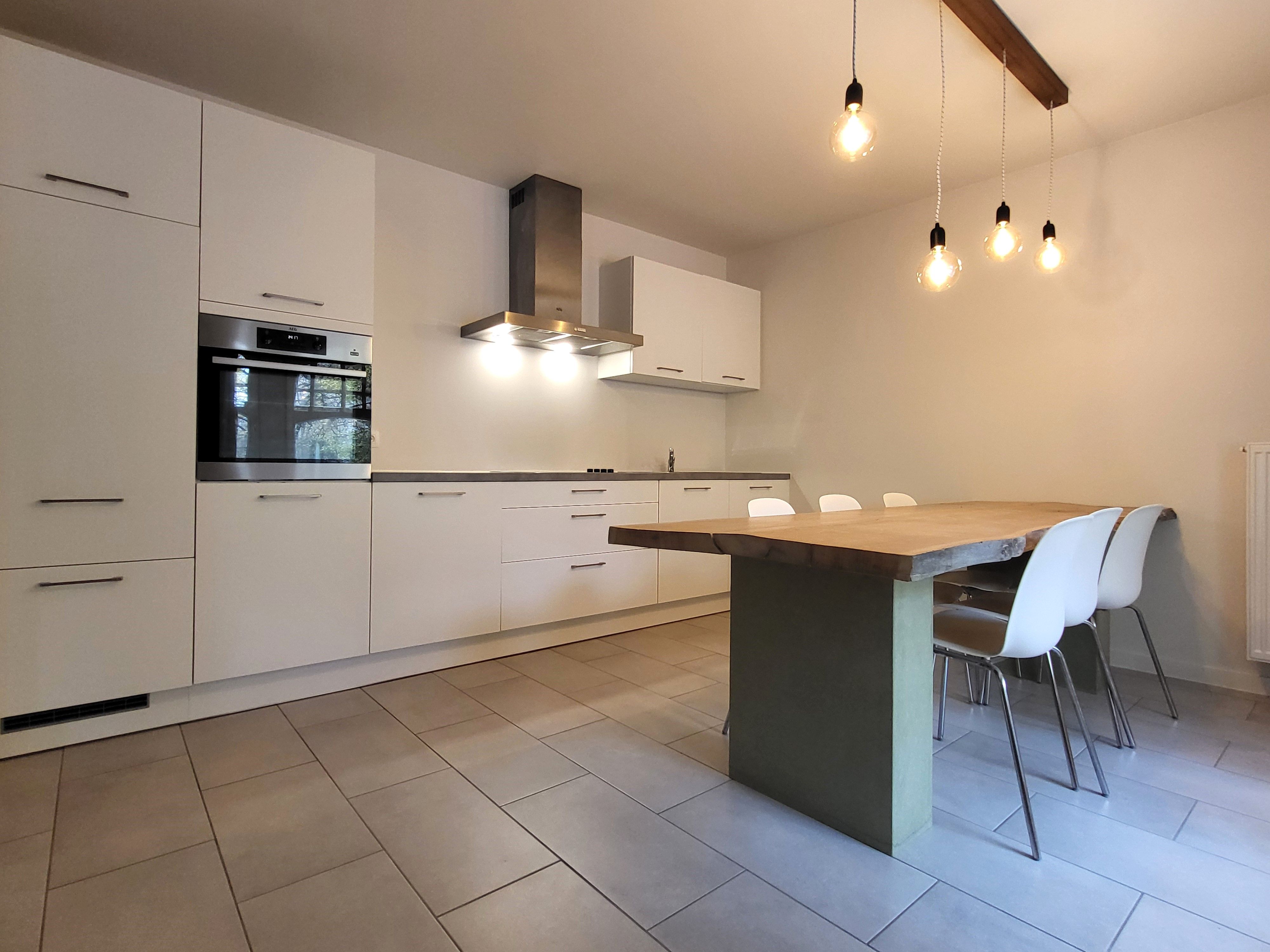 Prachtig energiezuinig appartement met 2 slaapkamers en zonnig terras, in het centrum van de Stad Gent! foto 9