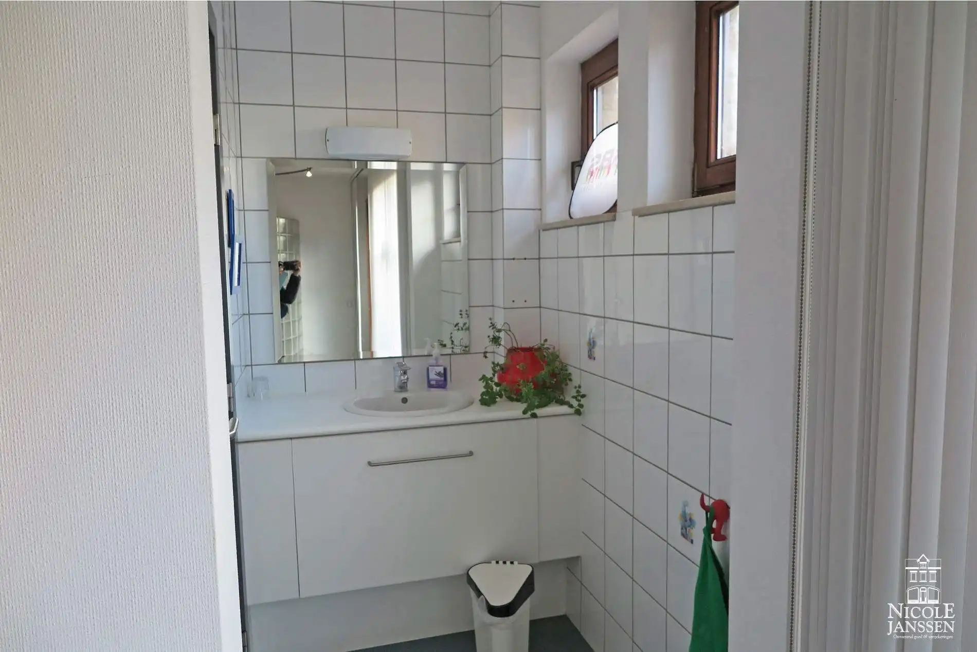 Verzorgd gelijkvloers handelspand foto 8