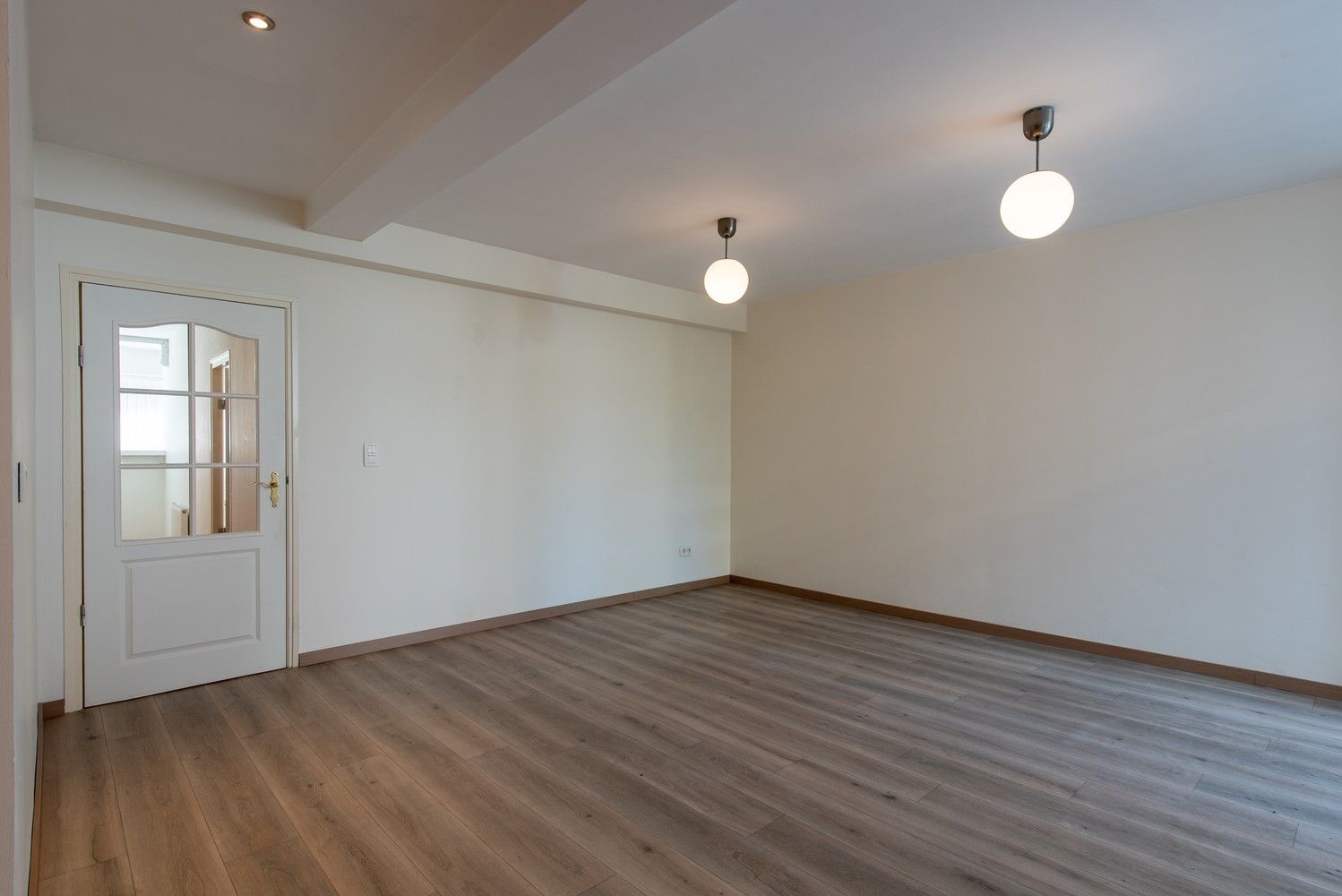 Gelijkvloers 1 slaapkamer-appartement met eigen stadstuin in hartje Genk foto 8