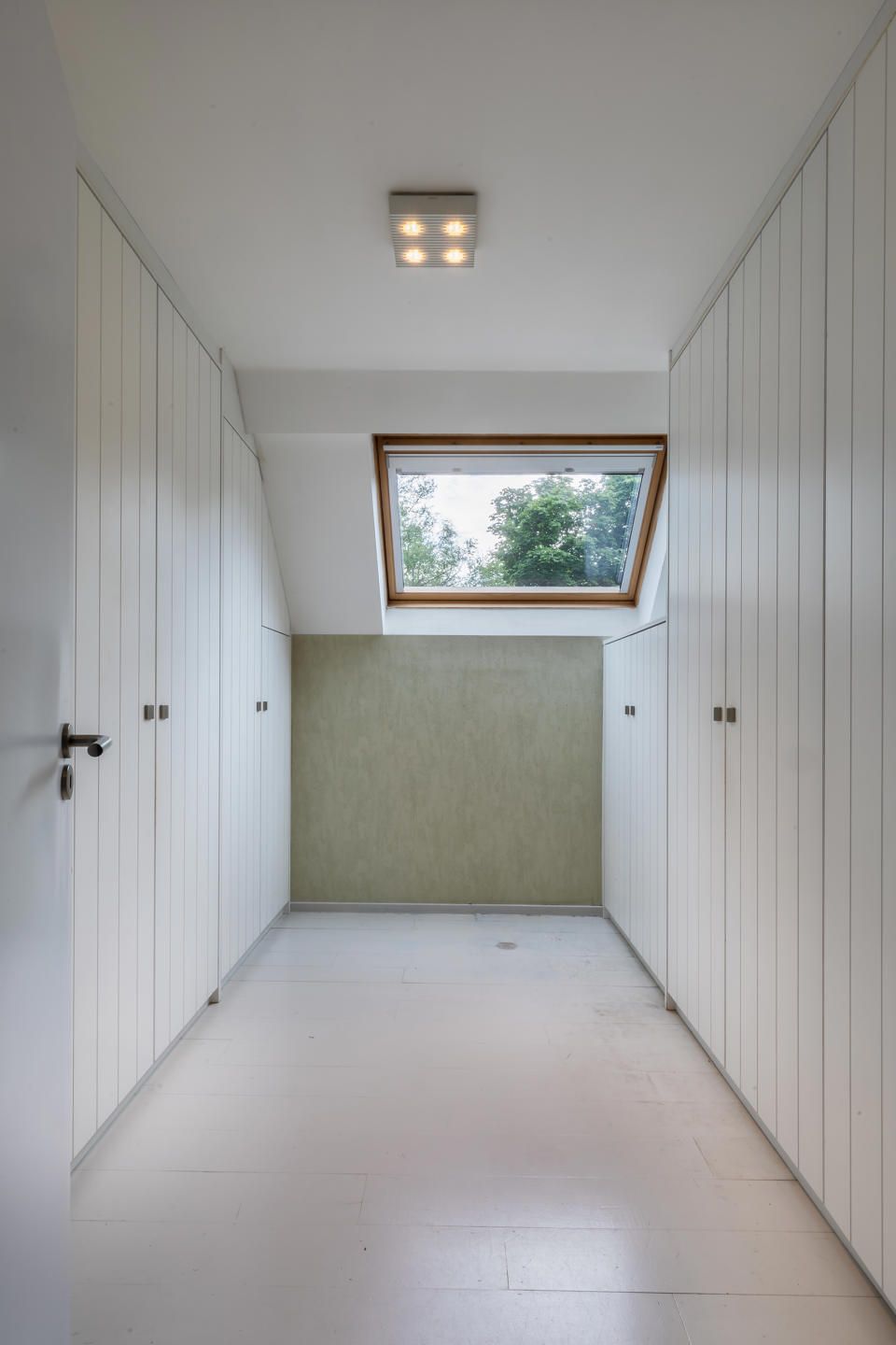 Prachtig perceel van 3348m2 met magnifieke tuin. foto 29