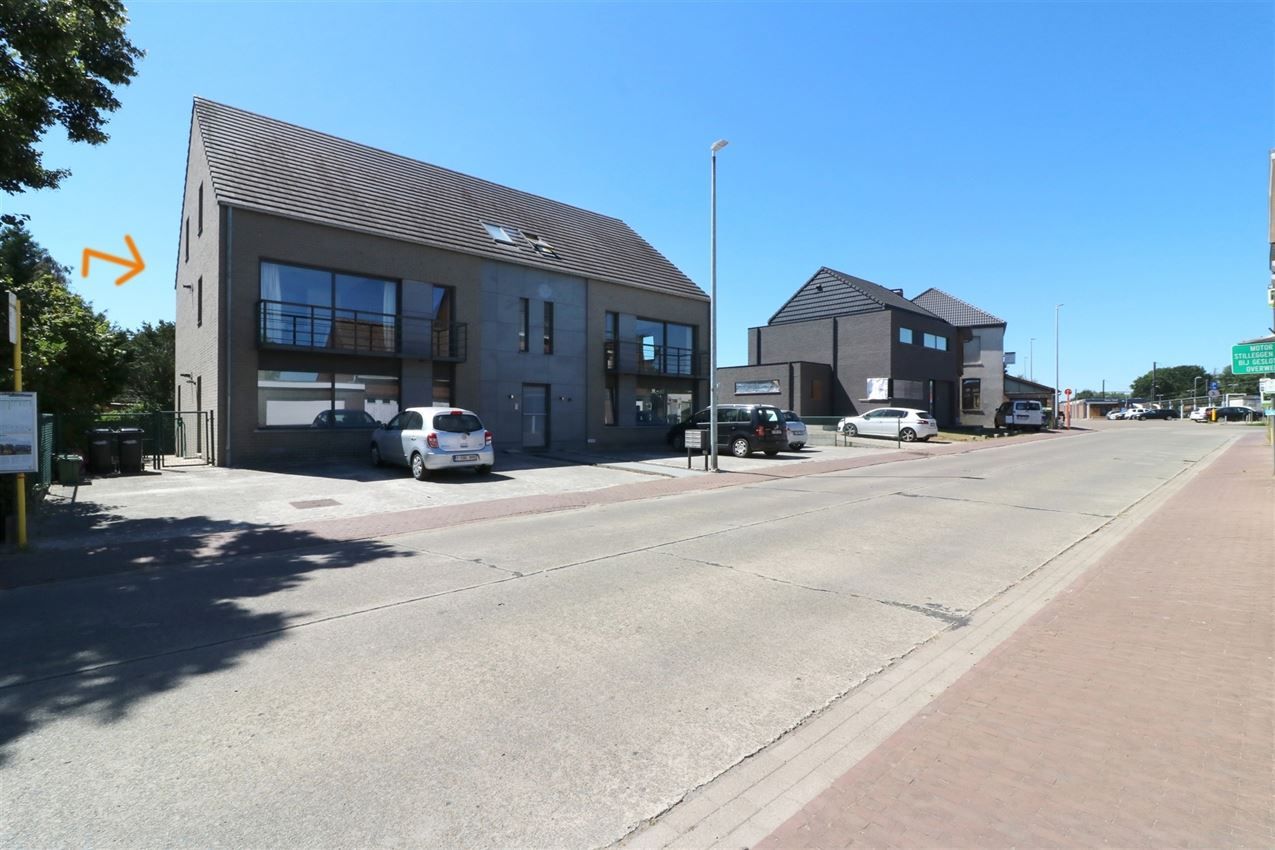 Gelijkvloers appartement met 1 slpk. op wandelafstand van het station foto {{pictureIndex}}