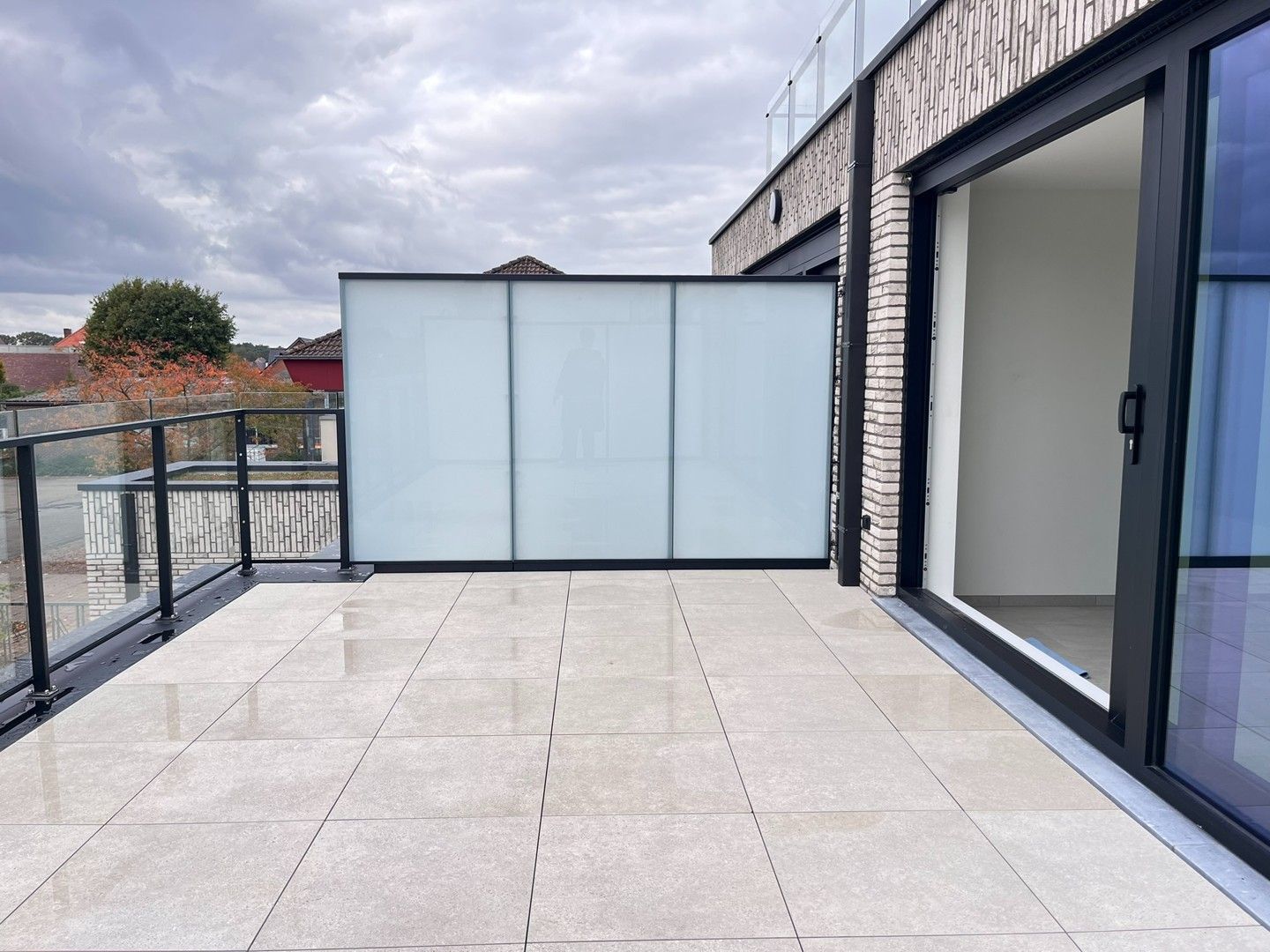 Nieuwbouw appartement met twee slaapkamers en ruim terras foto 7
