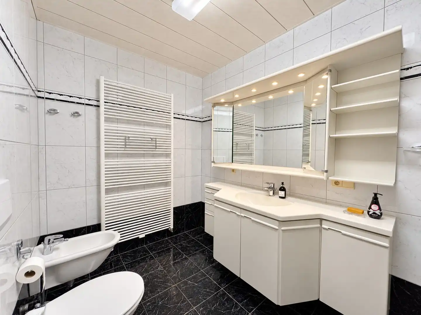 Rustig gelegen, uitstekend onderhouden villa in Duinbergen. foto 12
