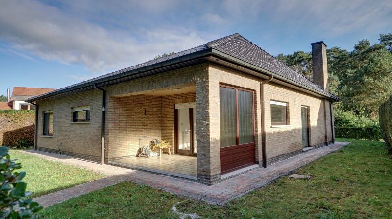 Gelijkvloers landhuis van 205m² op 12 are 95 ca foto 5