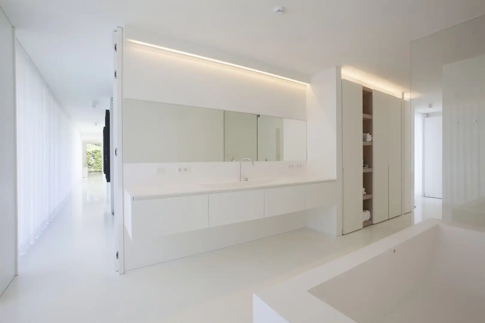 Exclusieve laagbouwvilla in residentiële buurt foto 17