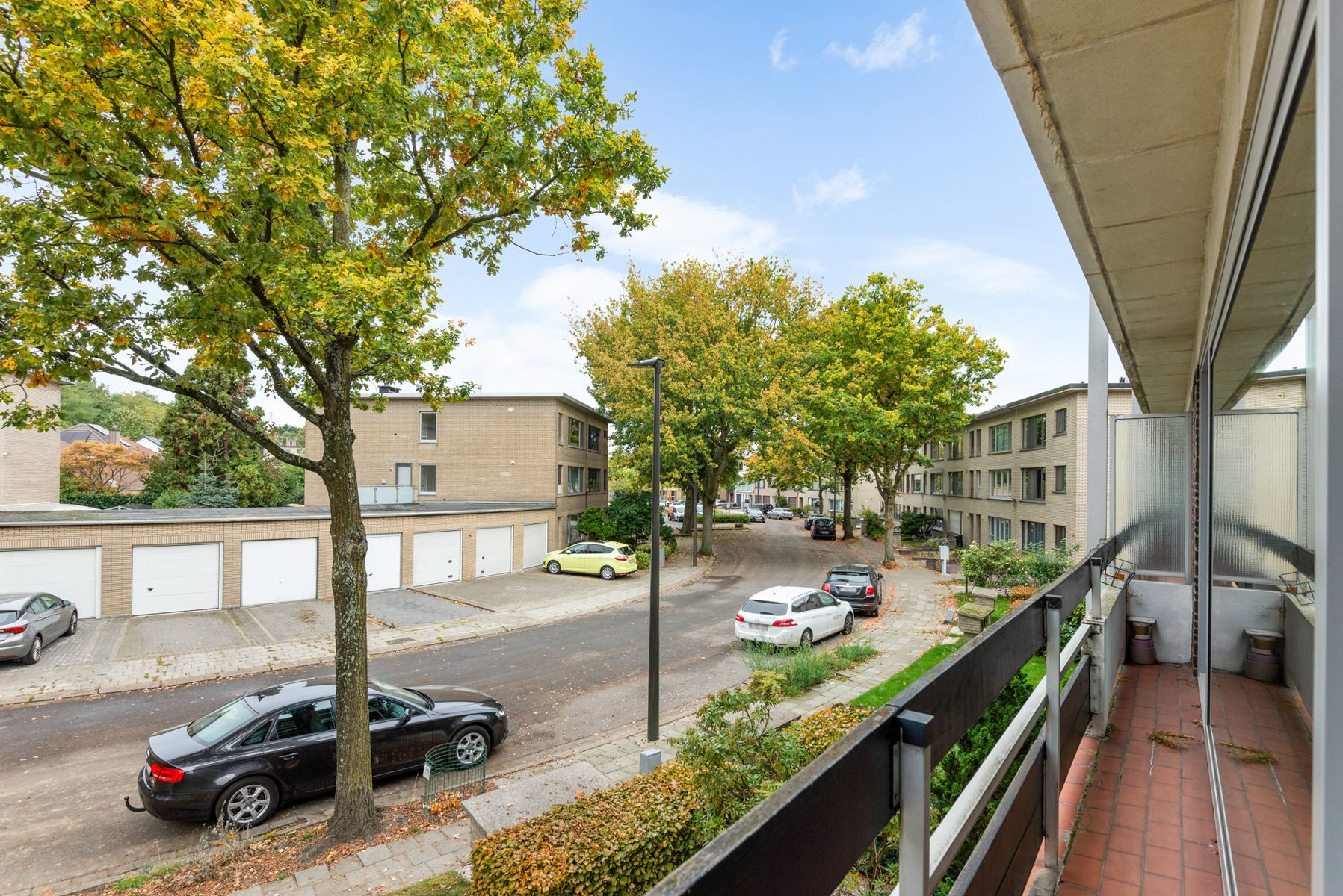 Rust, ruimte en karakter in Mortsel: groot app & garagebox foto 17