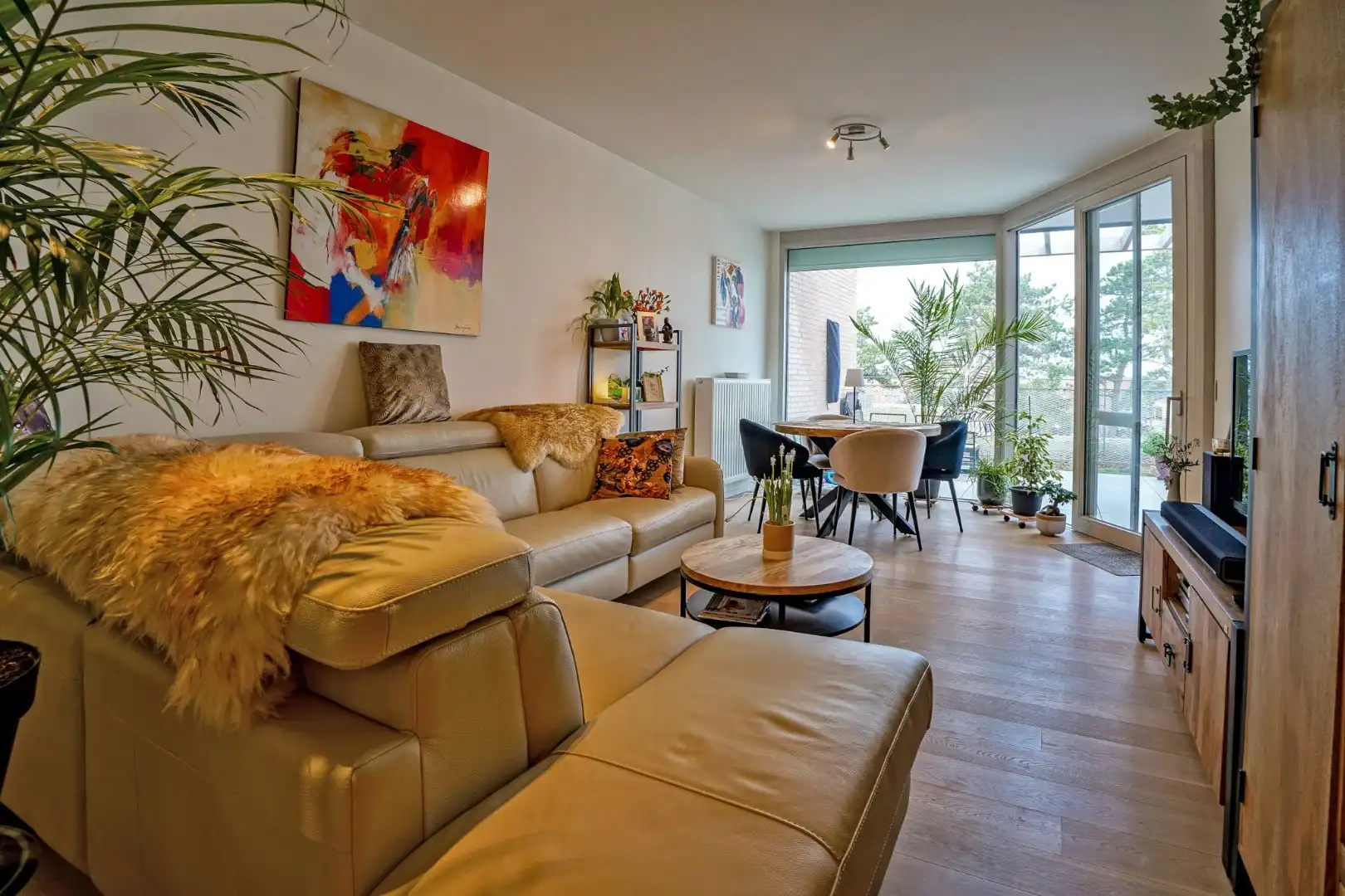 Prachtig 1-slaapkamerappartement met ruim terras (serviceflat) in Residentie Beukenhof, uniek wonen in de dorpskern van Oostduinkerke.  foto 4