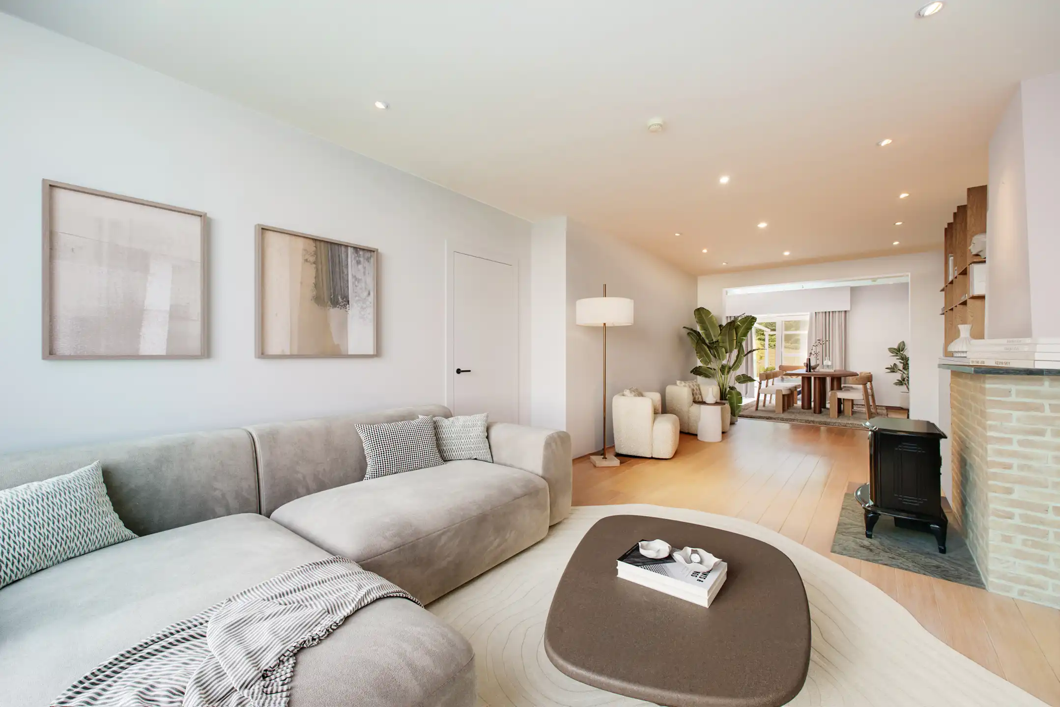 Charmante rietgedekte HOB met garage foto 5