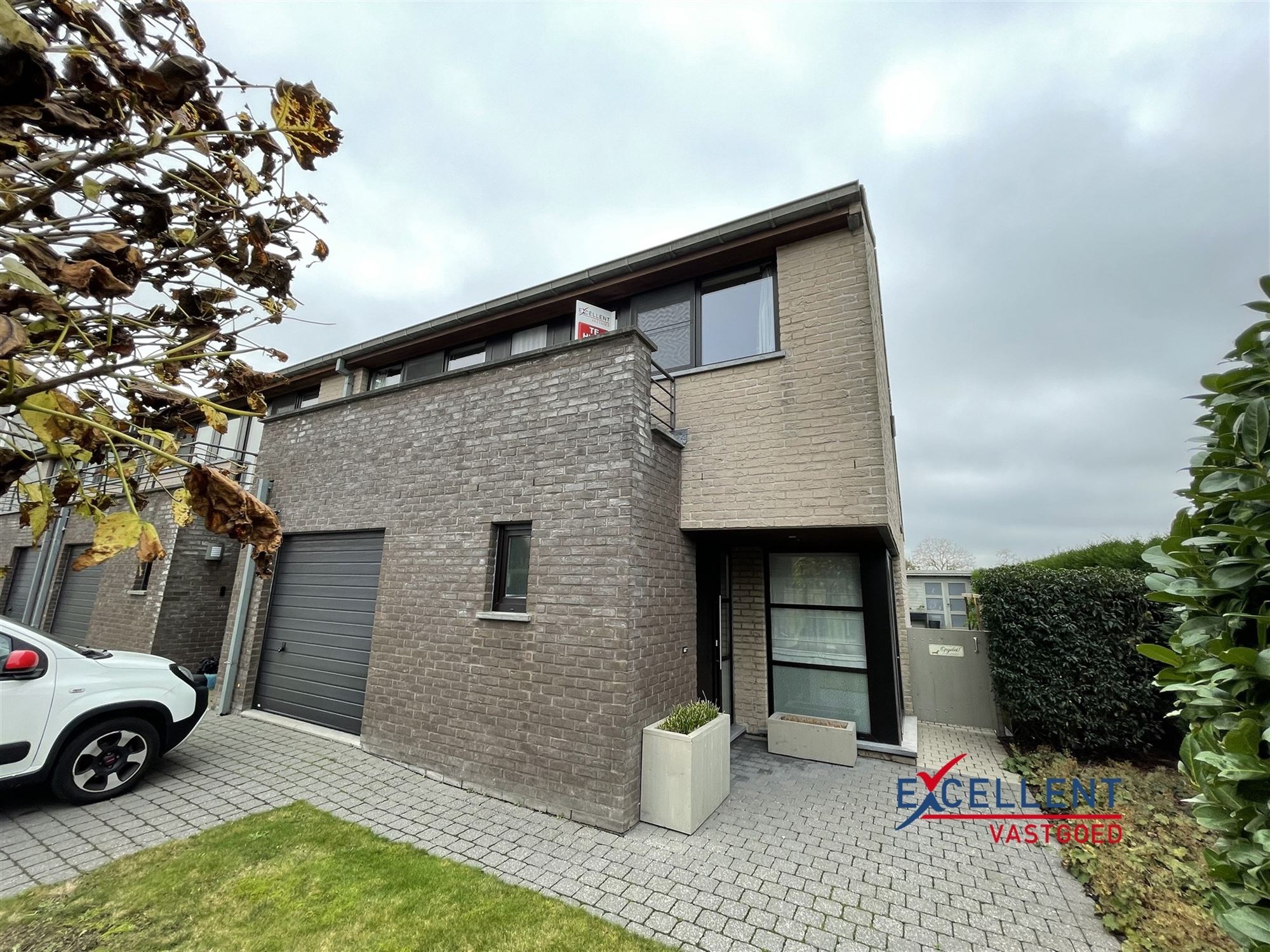 Rustig gelegen halfopen woning te huur met 3 slaapkamers foto 15