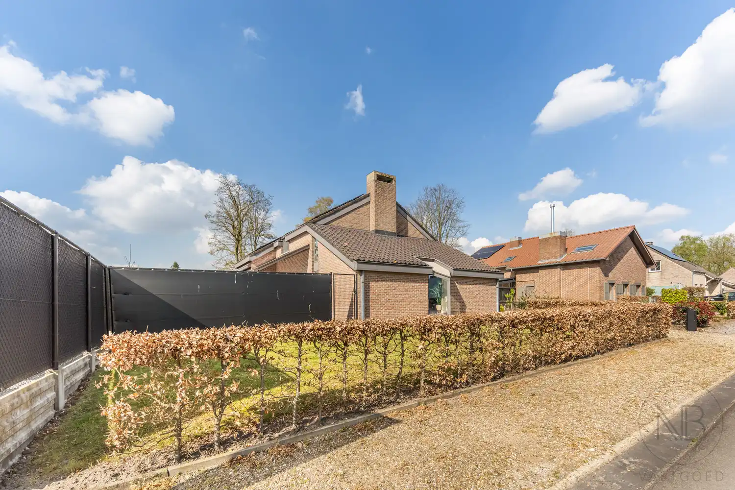 Architectenwoning met ruimte, licht en absolute rust! foto 37