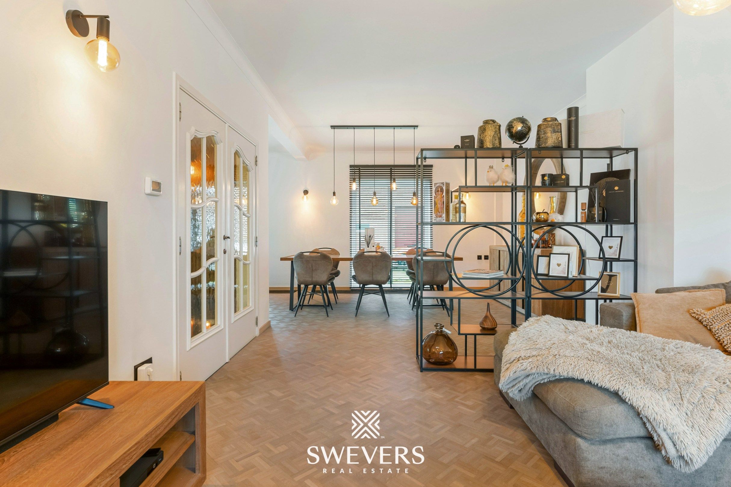 Volledig vernieuwd pareltje met terras, balkon & loods in Riemst foto 3