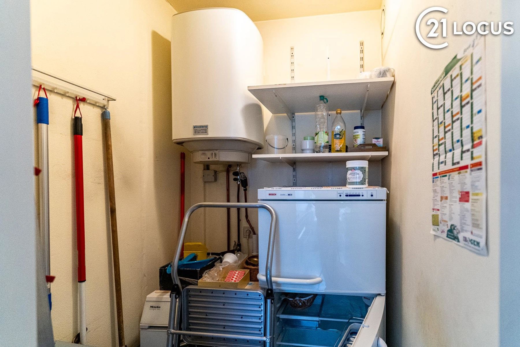 Stijlvol 2-slaapkamer appartement met balkons en airco in Beveren foto 5