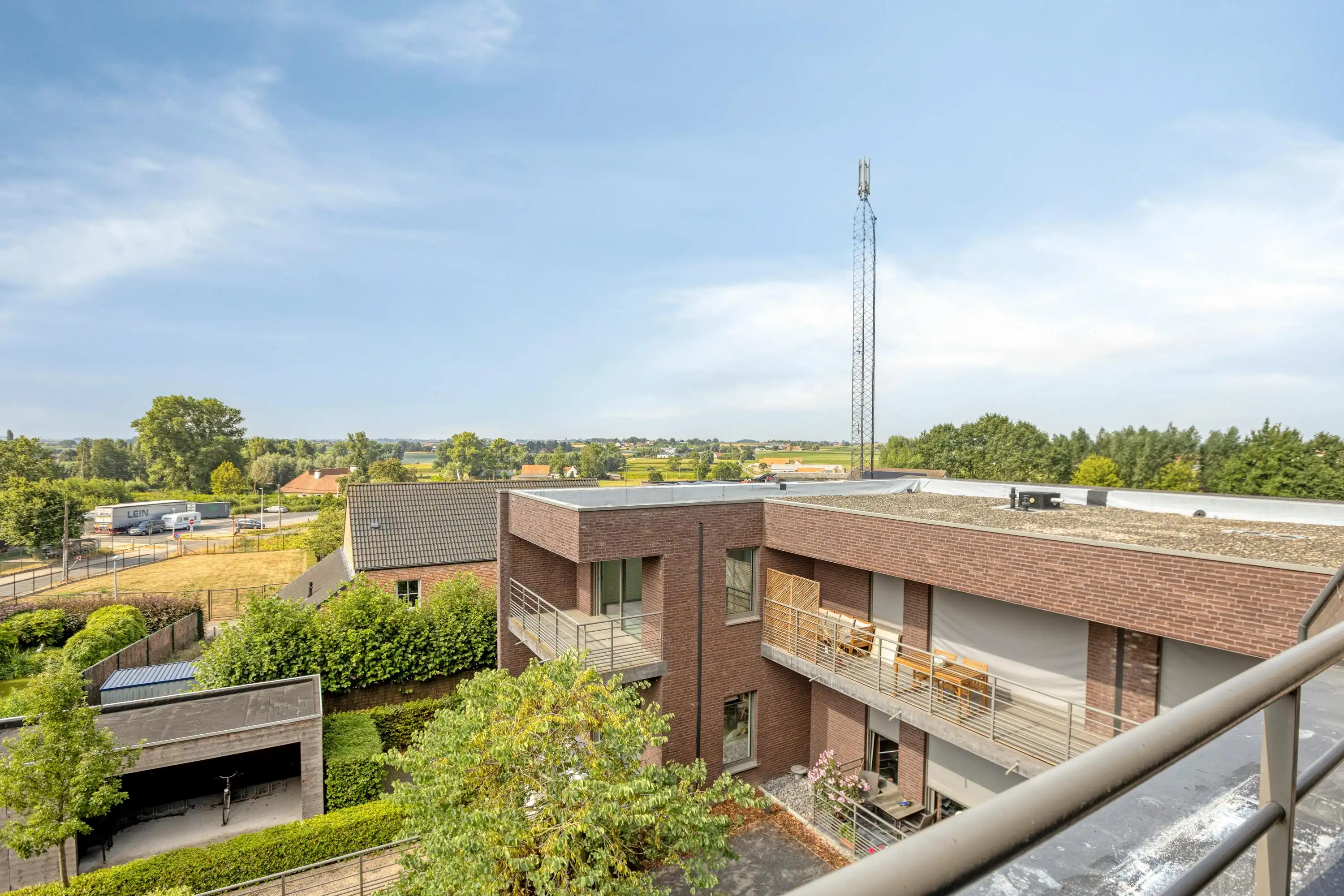 Instapklaar éénslaapkamerappartement met terras in Moorslede foto 10
